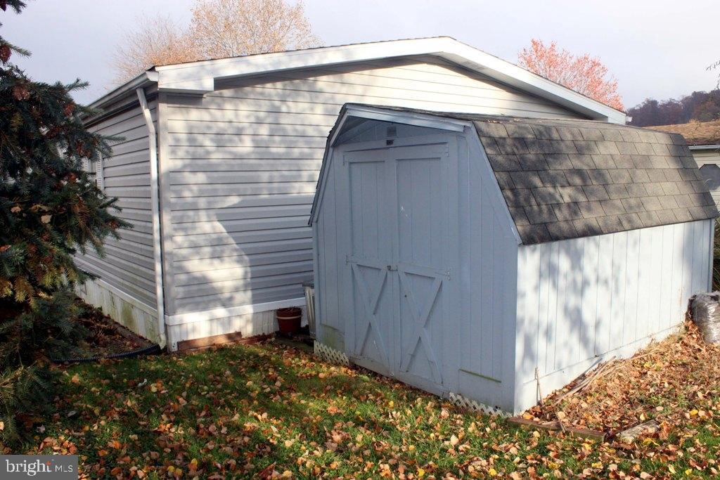 WINCHESTER MEADOWS - Residential