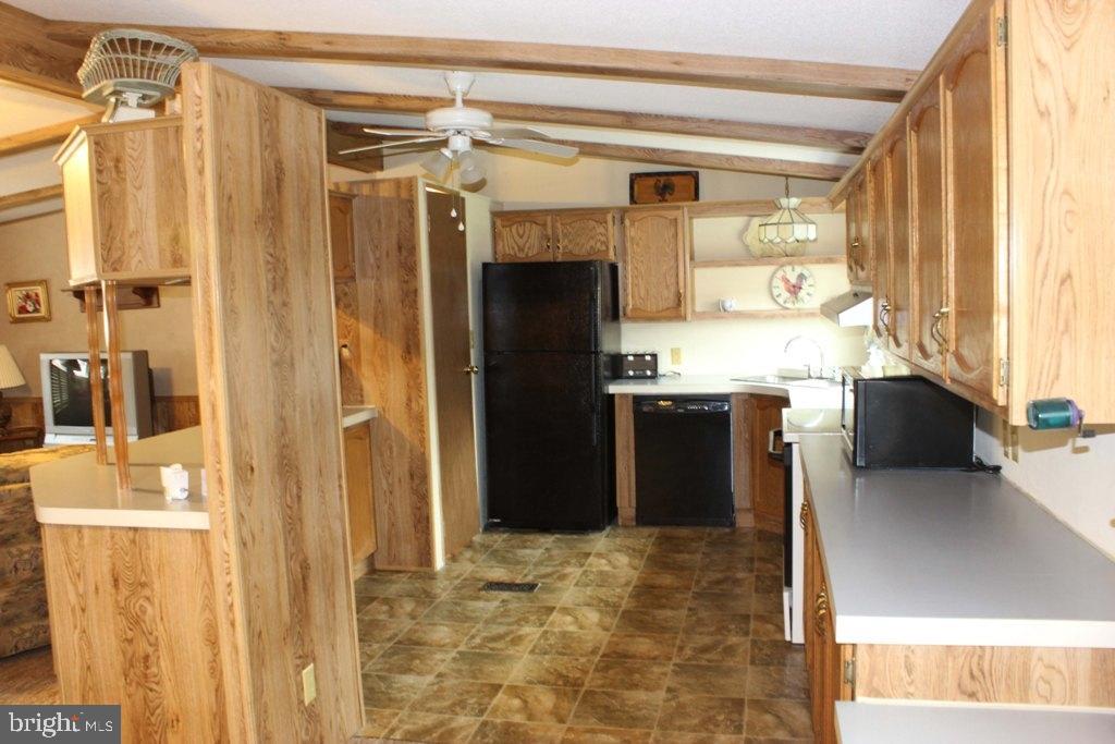 WINCHESTER MEADOWS - Residential