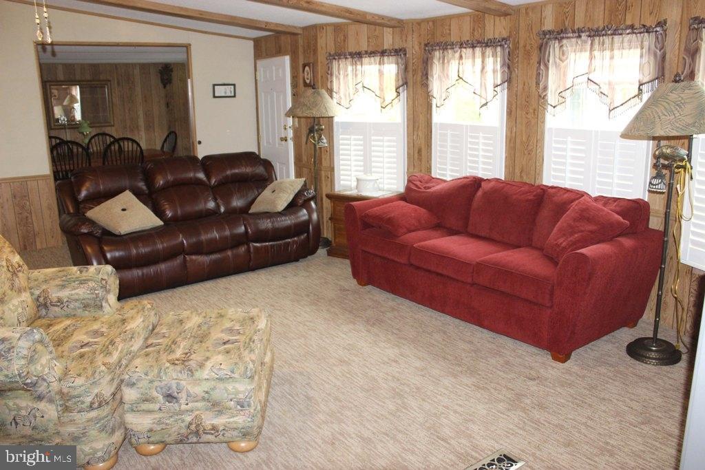 WINCHESTER MEADOWS - Residential