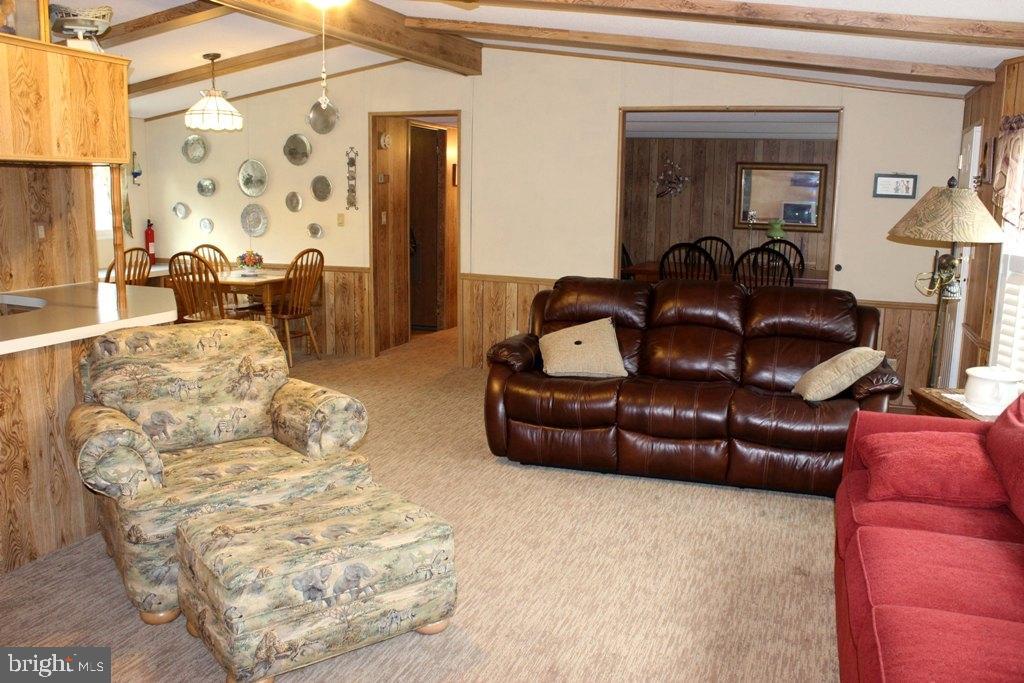 WINCHESTER MEADOWS - Residential