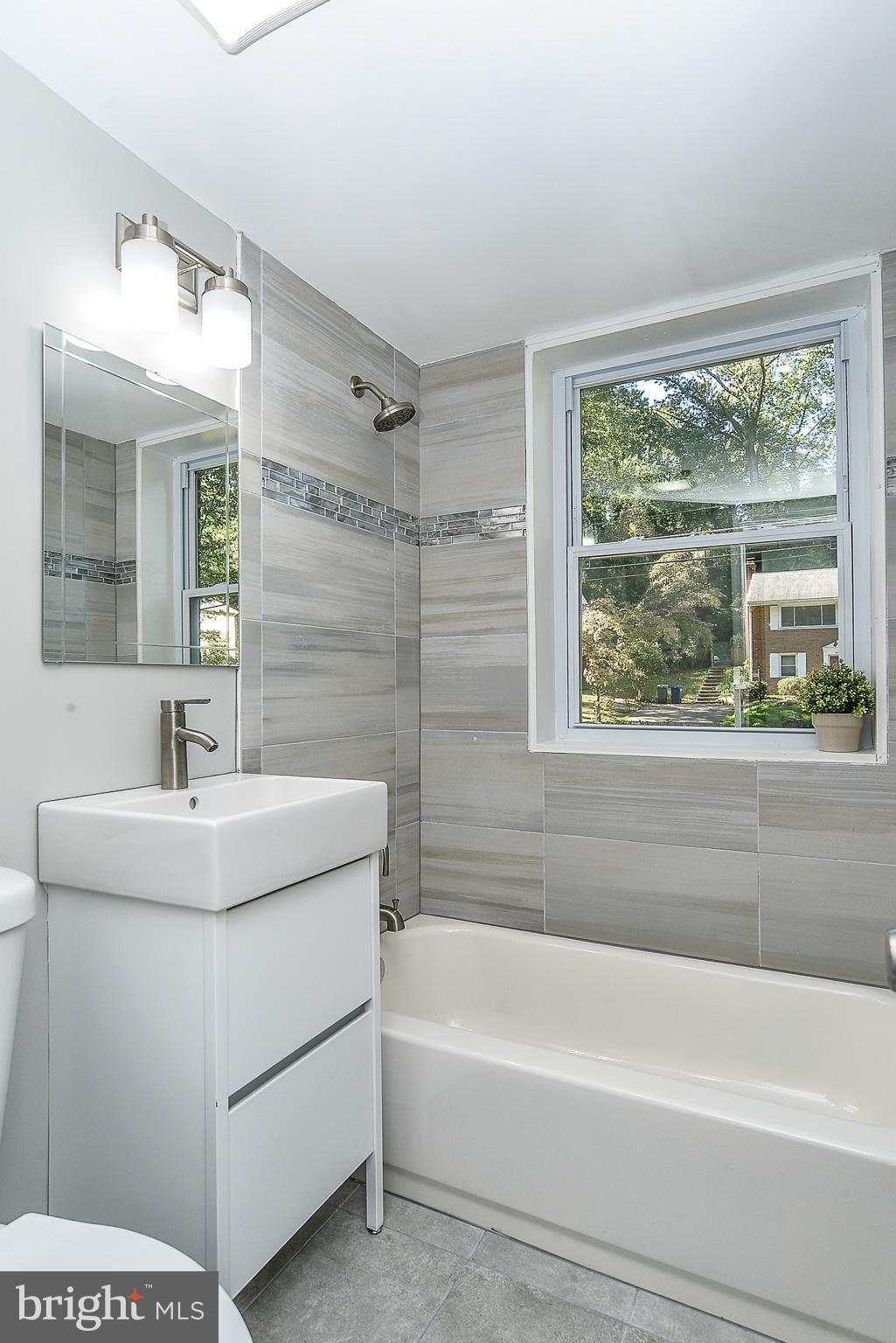 VIRGINIA HILLS - Residential