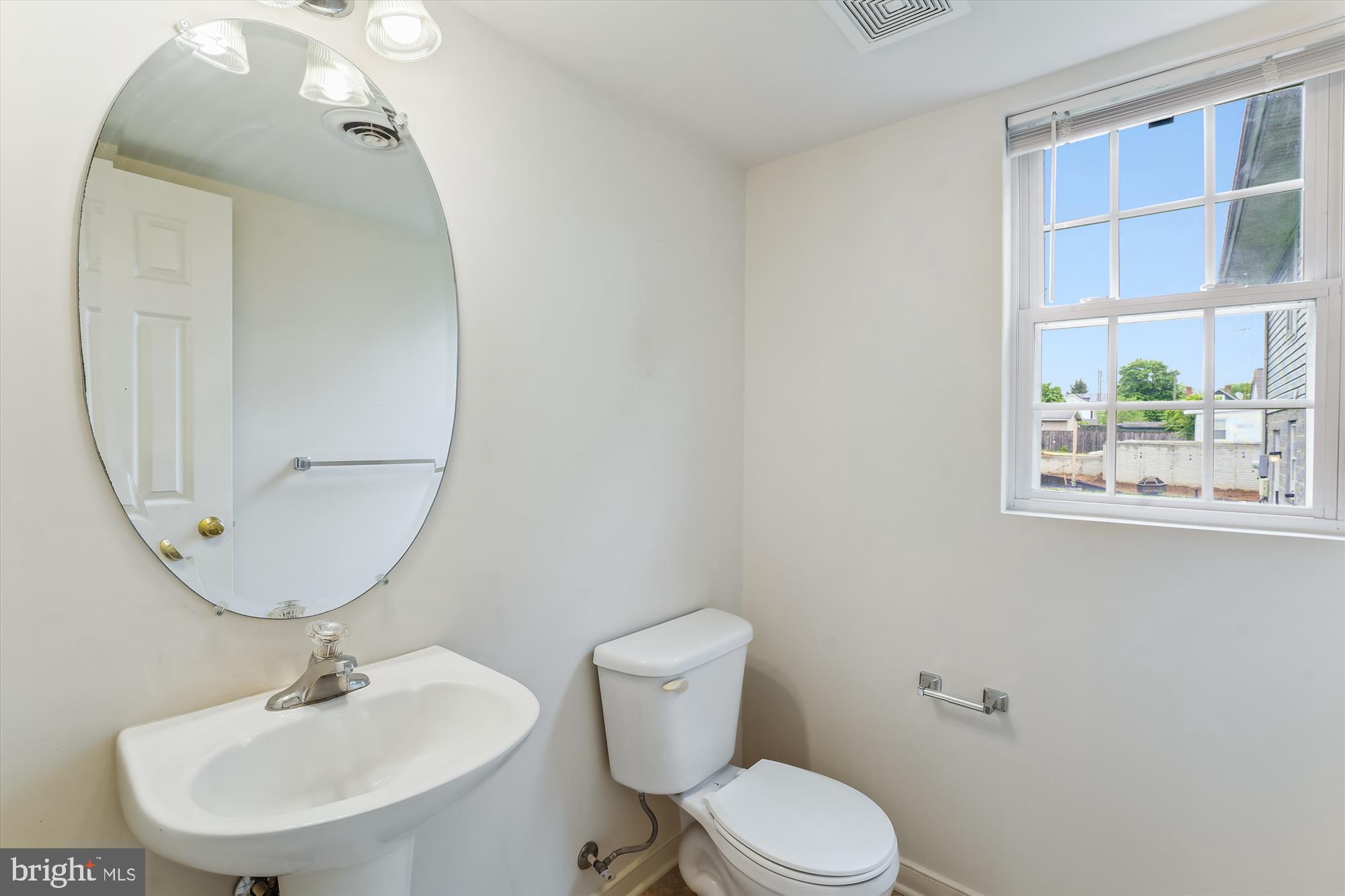 MAYFIELD - Residential Lease