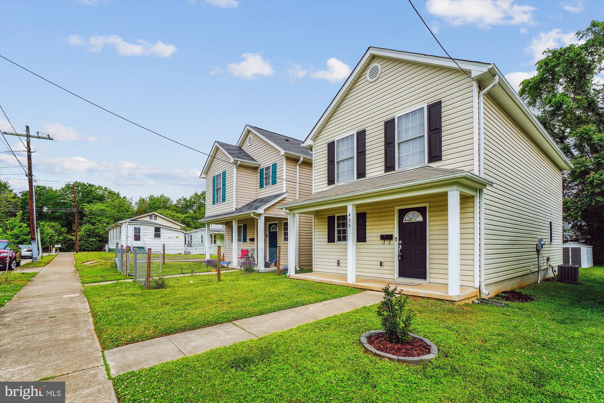 MAYFIELD - Residential Lease