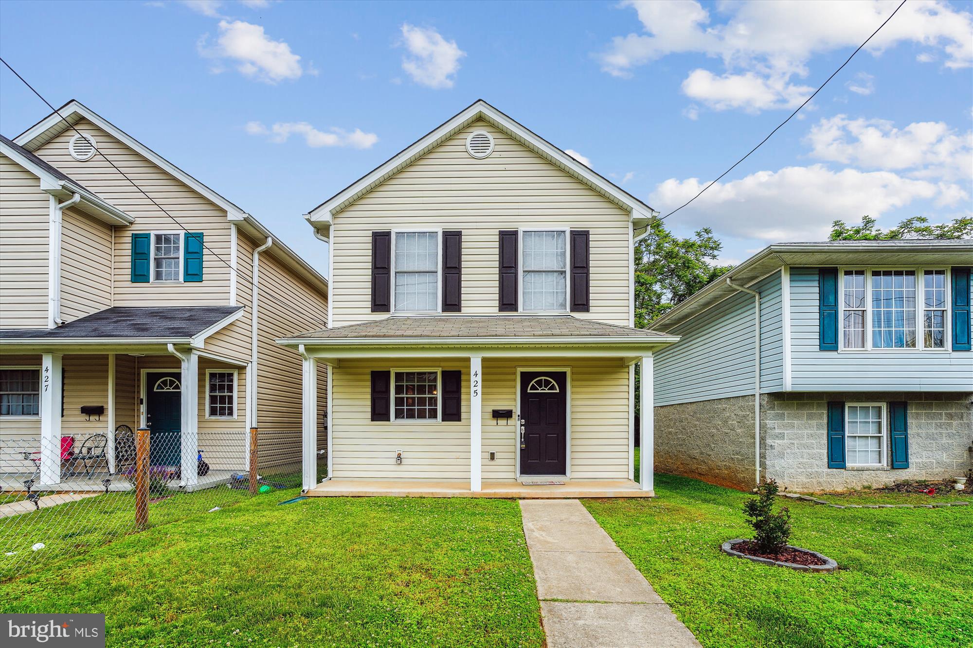 MAYFIELD - Residential Lease