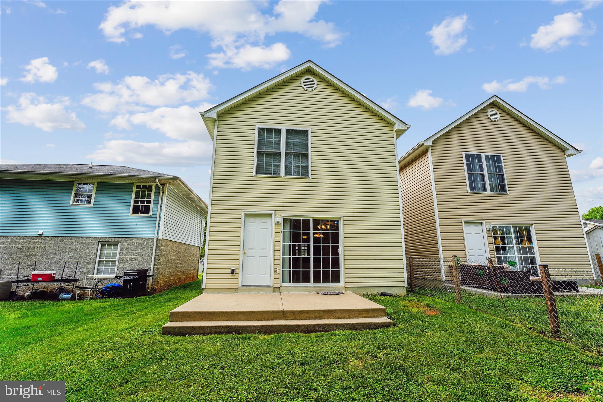 MAYFIELD - Residential Lease