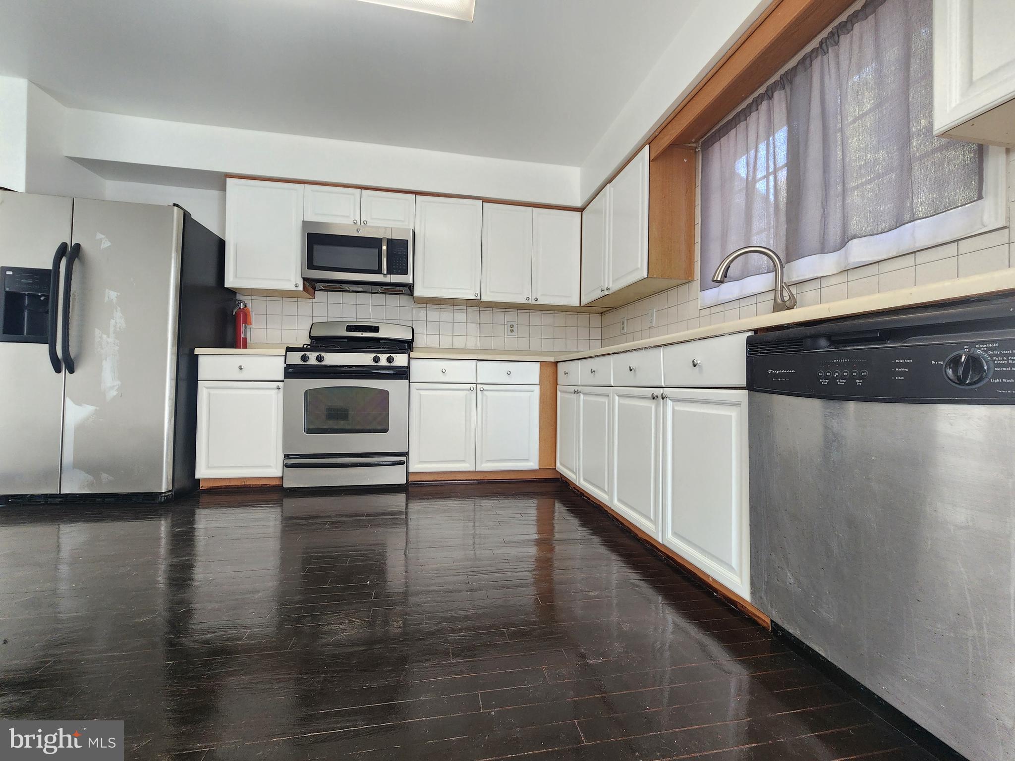 POTOMAC RIDGE - Residential Lease