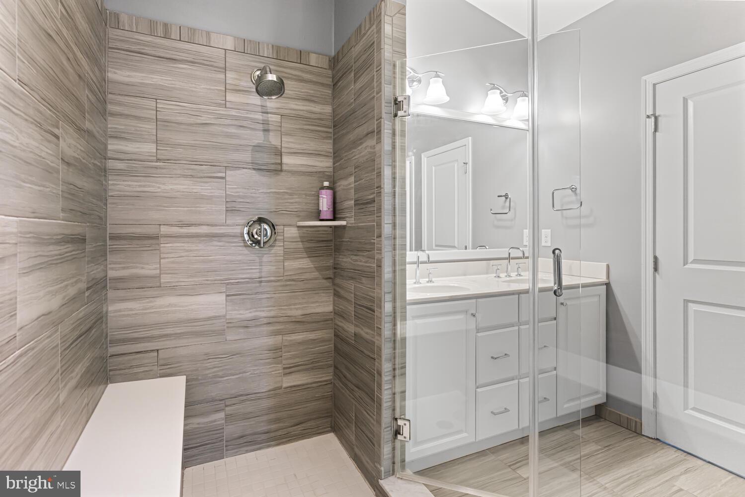 RAVENSCLIFF - Residential