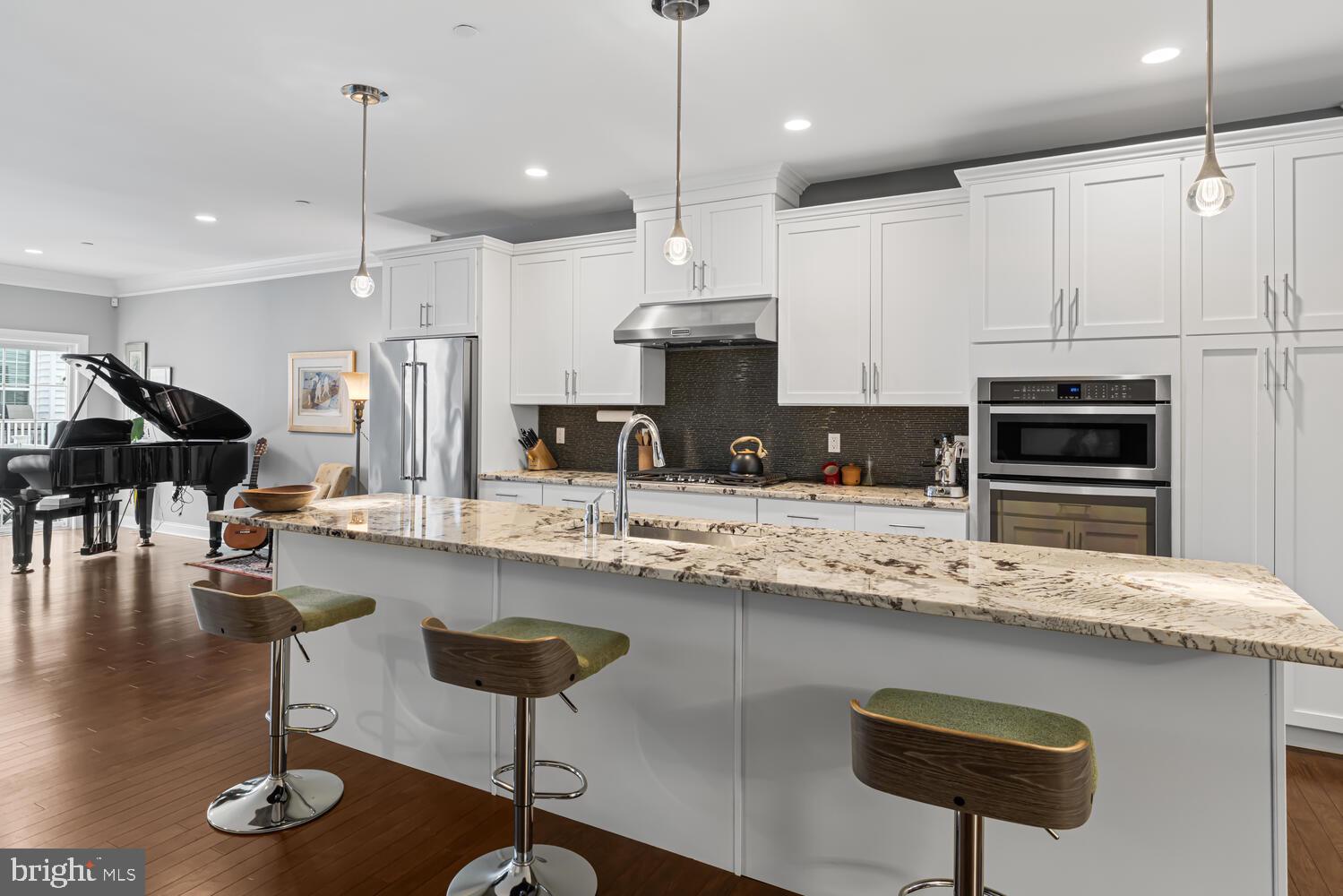 RAVENSCLIFF - Residential