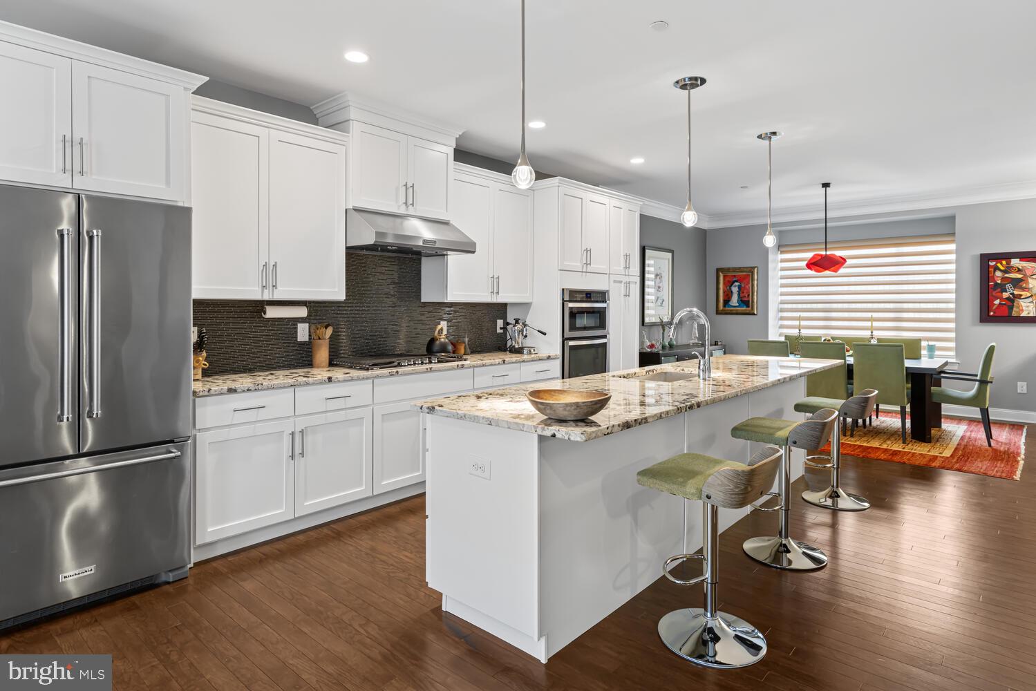 RAVENSCLIFF - Residential