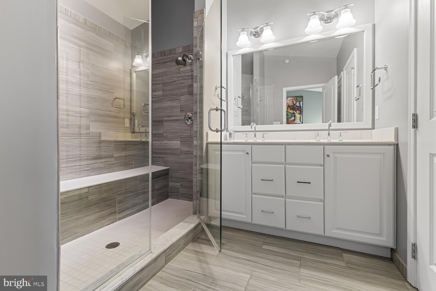 RAVENSCLIFF - Residential