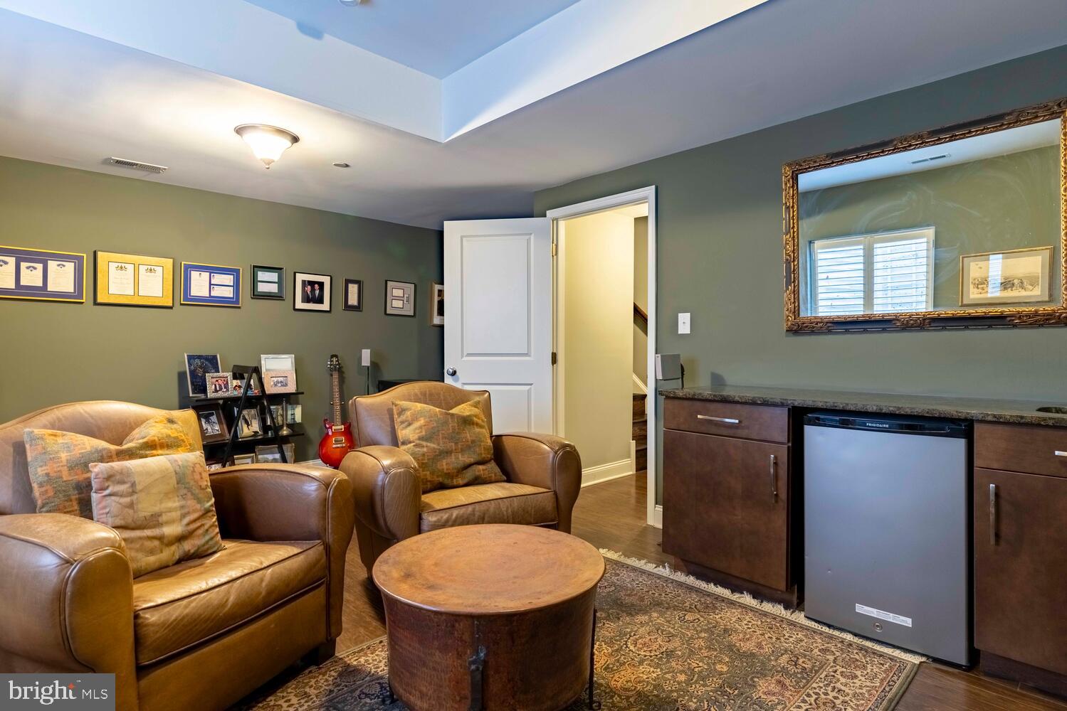 RAVENSCLIFF - Residential