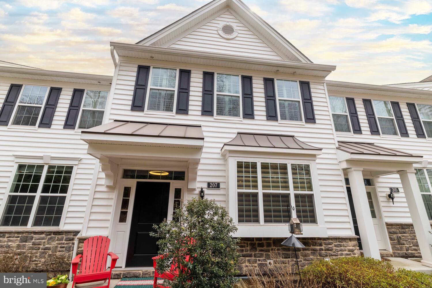 RAVENSCLIFF - Residential