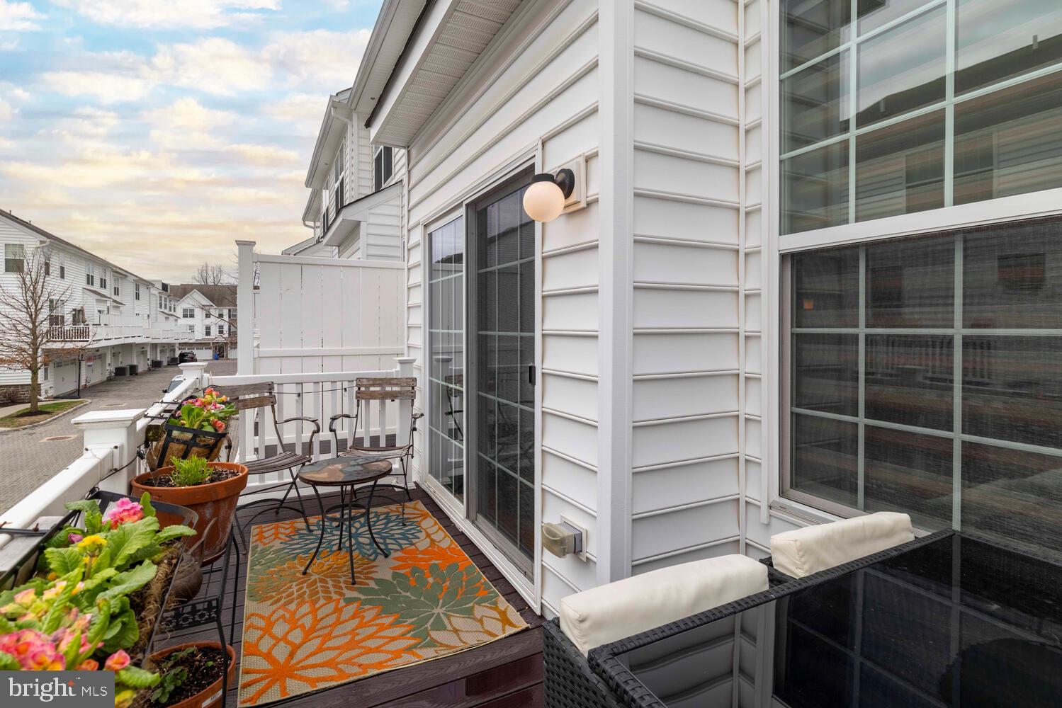 RAVENSCLIFF - Residential