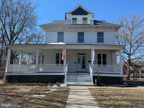 Homes For Sale - 112 S 5th Avenue<br/> DENTON, MD 21629