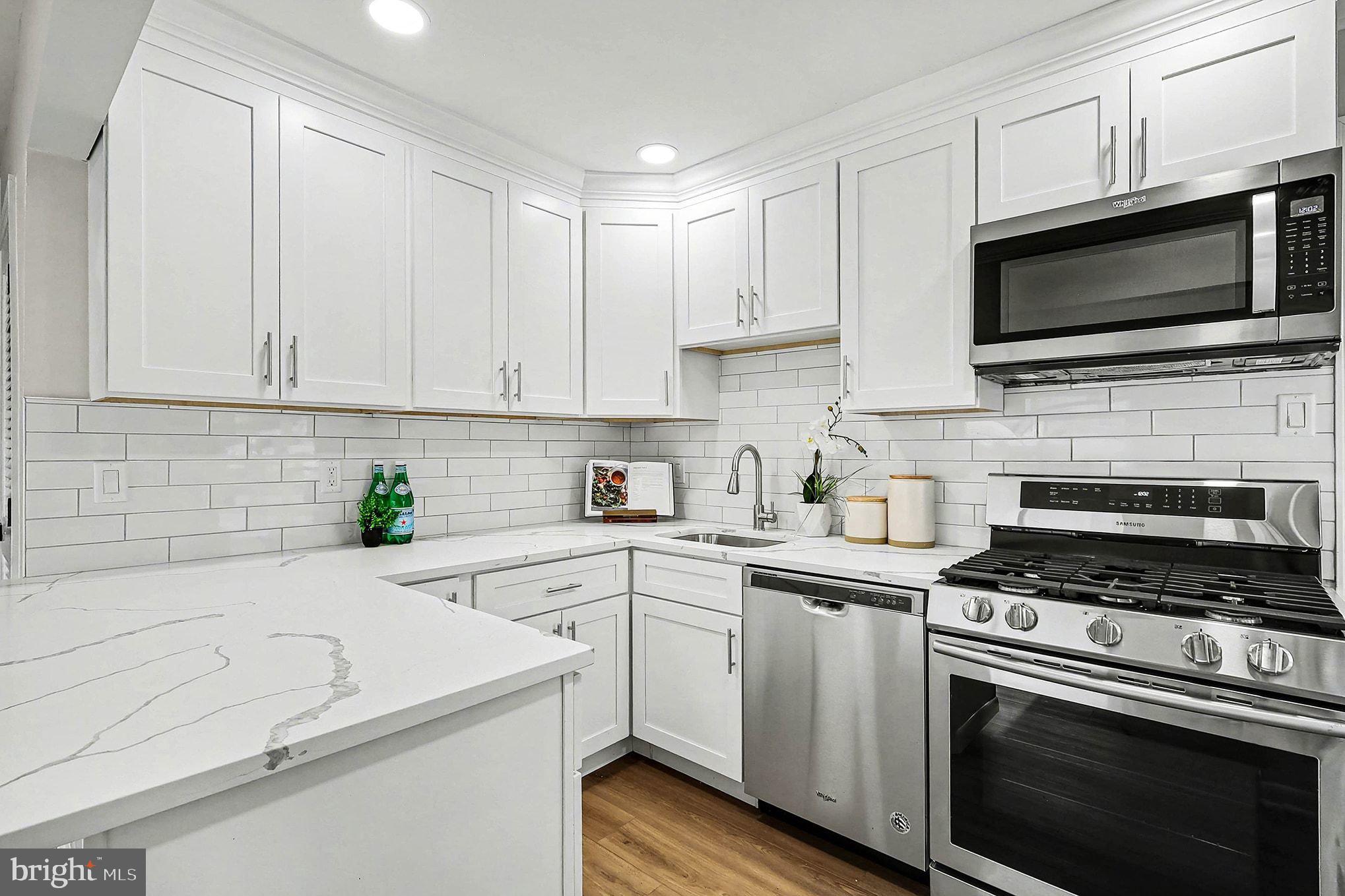 ROLLING VALLEY WEST - Residential