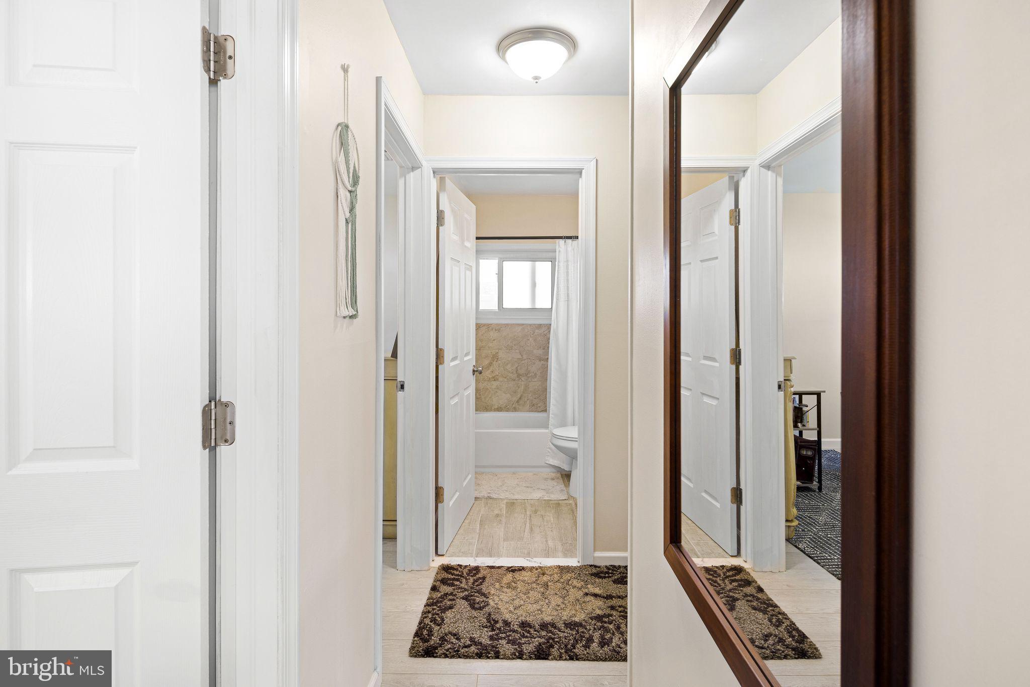 LEVITTOWN - Residential