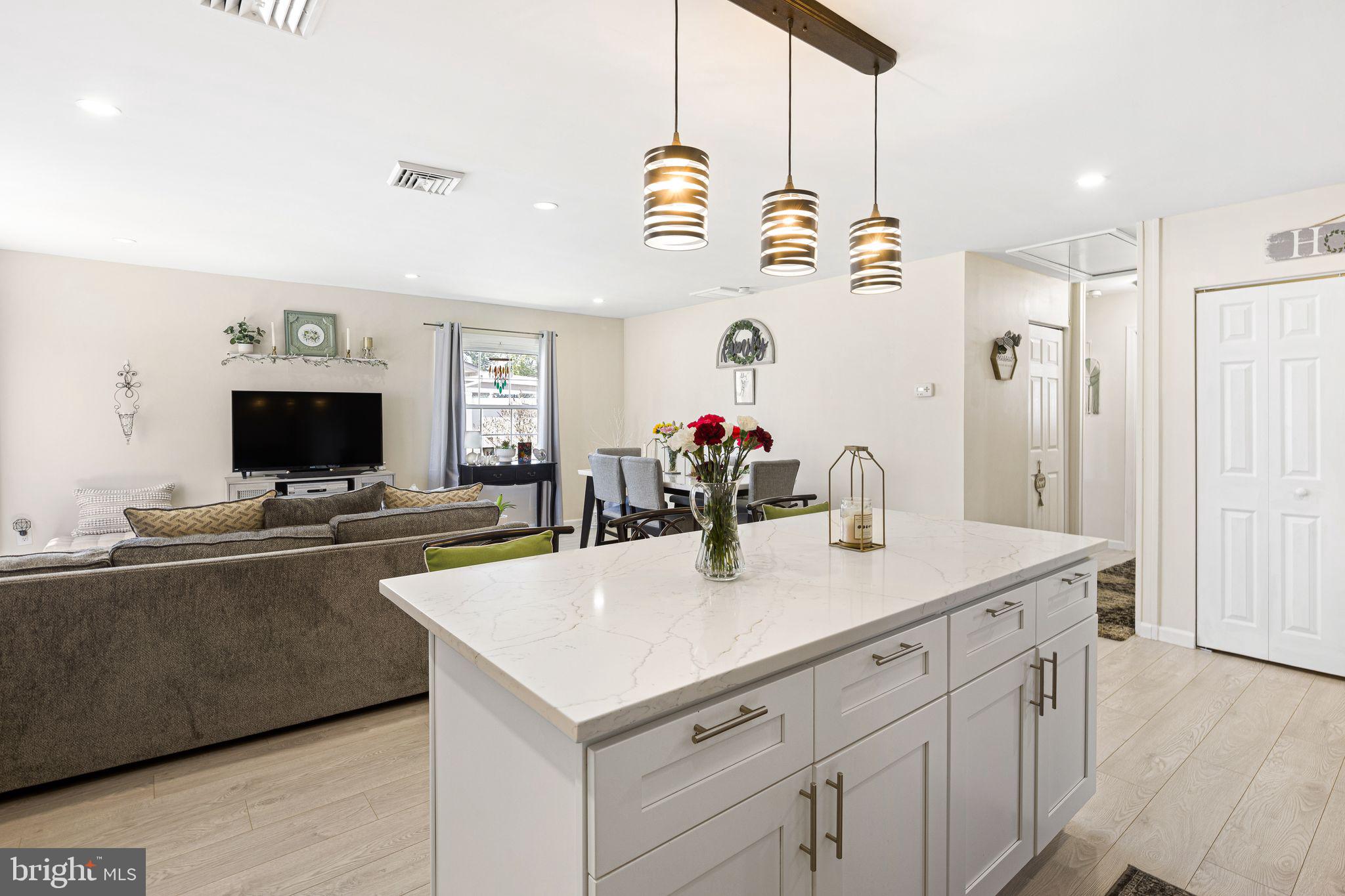 LEVITTOWN - Residential