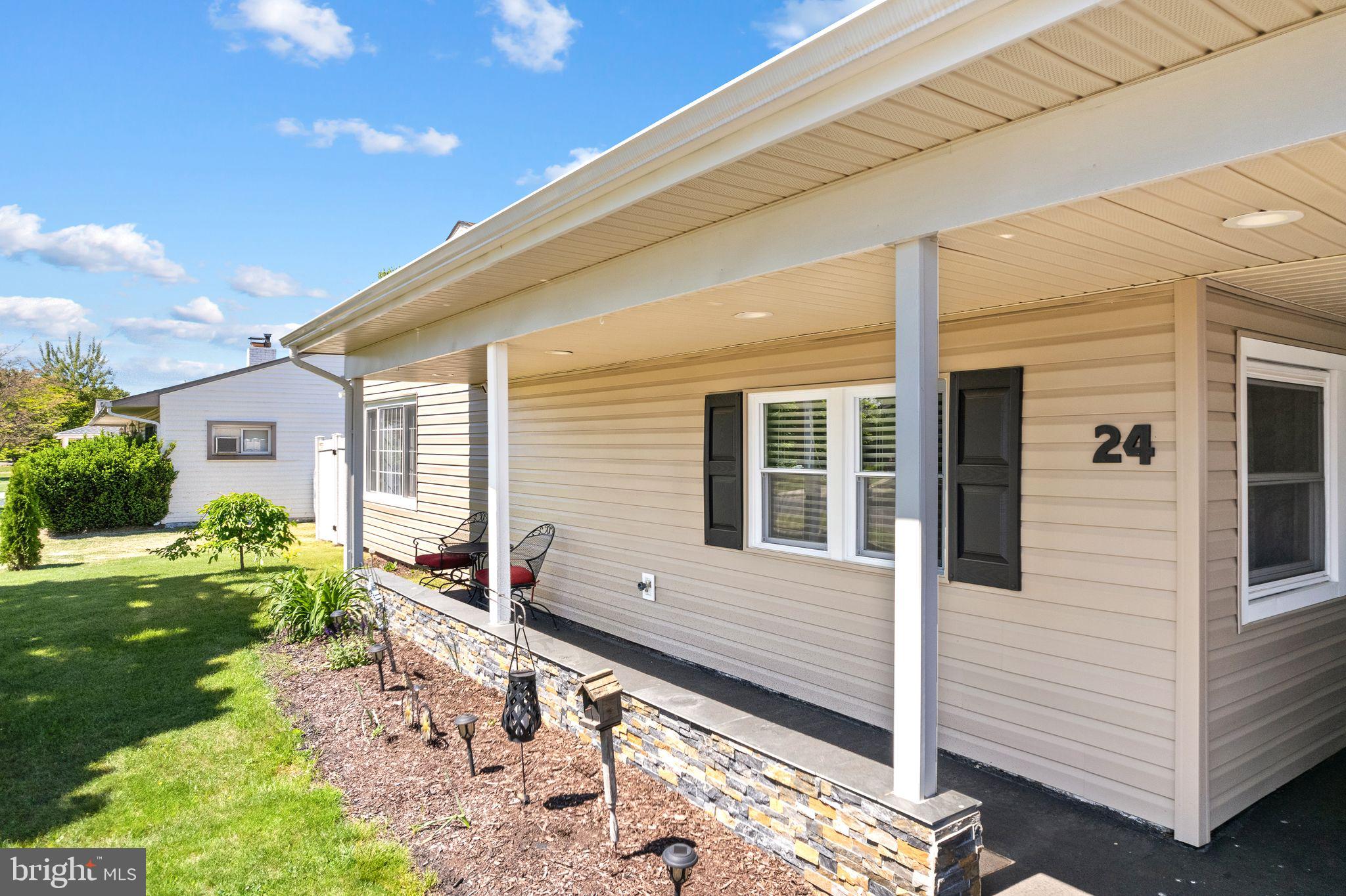 LEVITTOWN - Residential