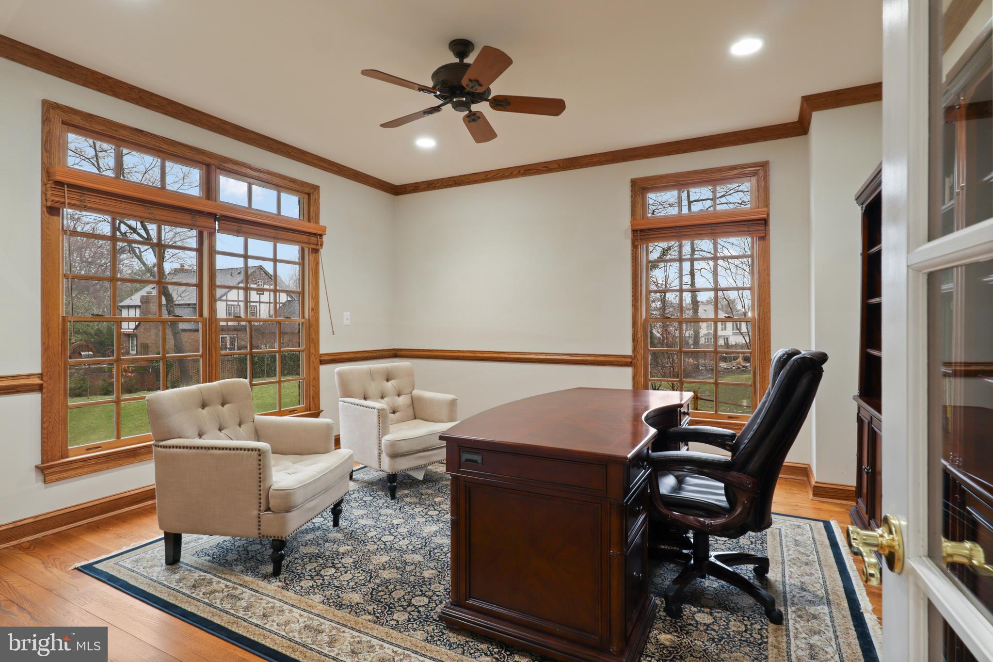 OAKWOOD - Residential