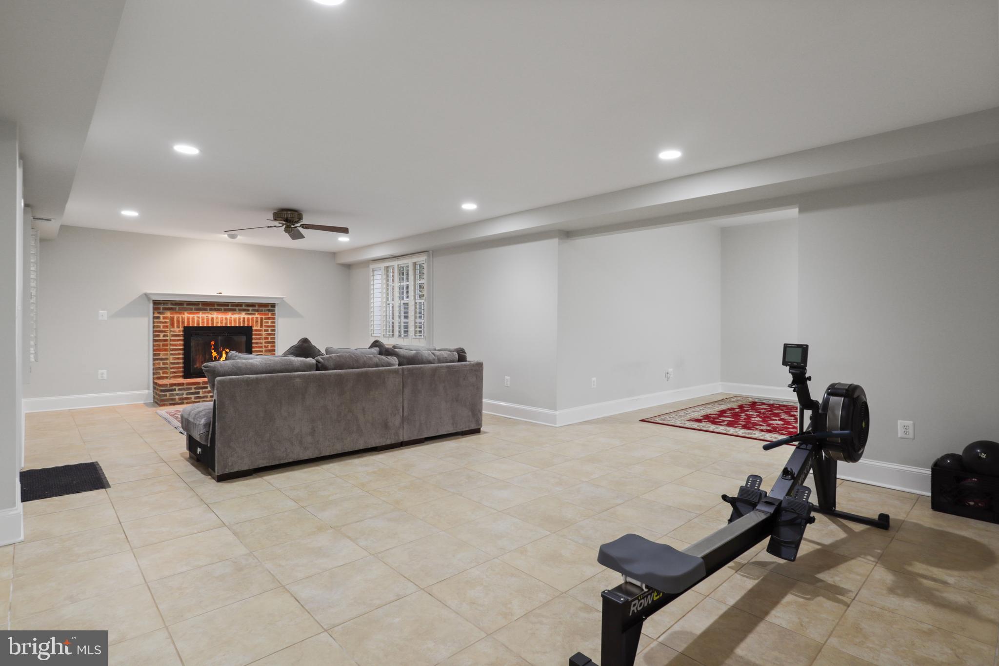 OAKWOOD - Residential