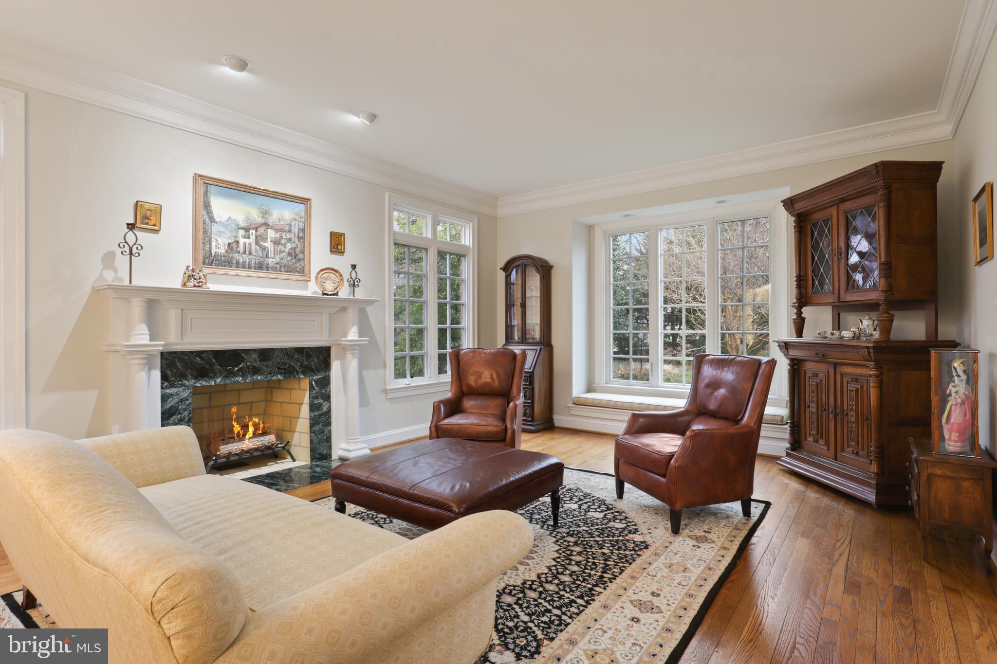 OAKWOOD - Residential