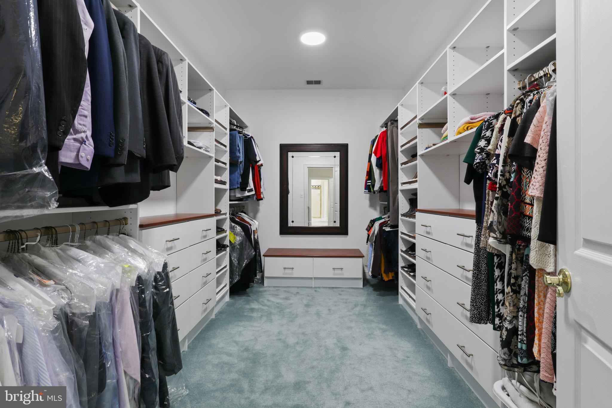 OAKWOOD - Residential