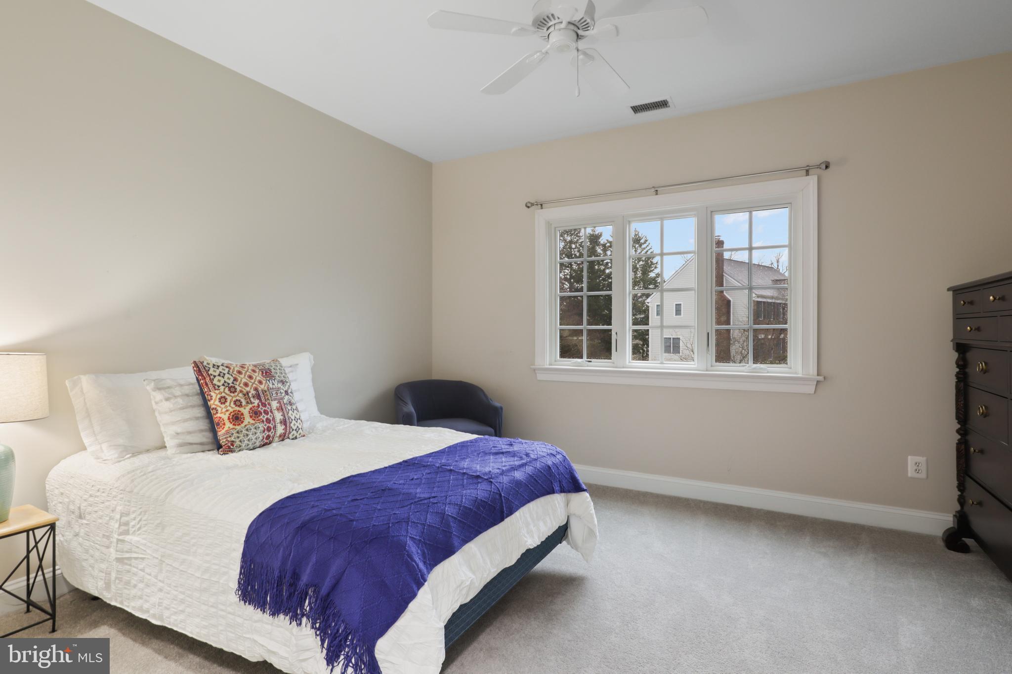 OAKWOOD - Residential