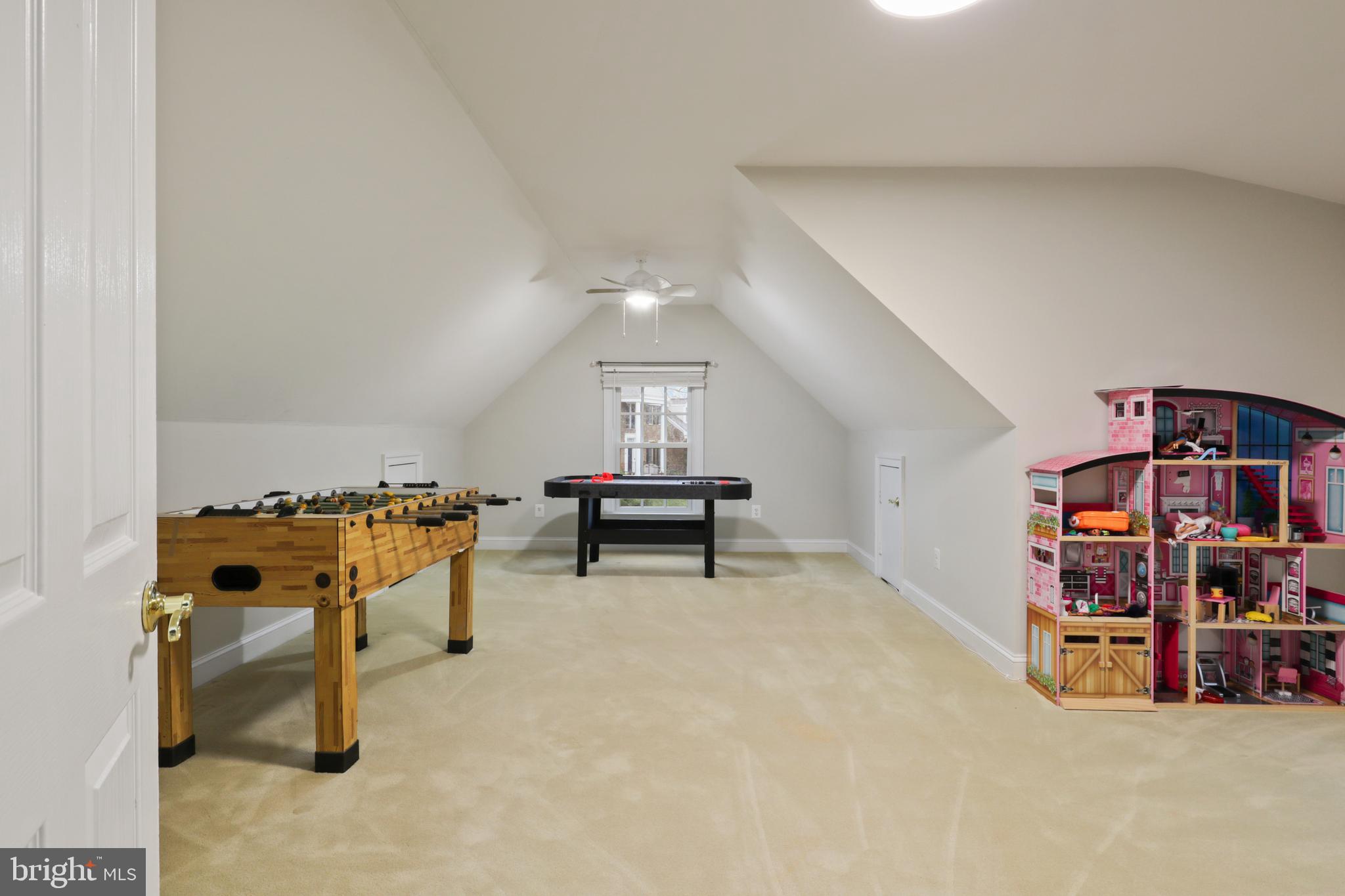 OAKWOOD - Residential