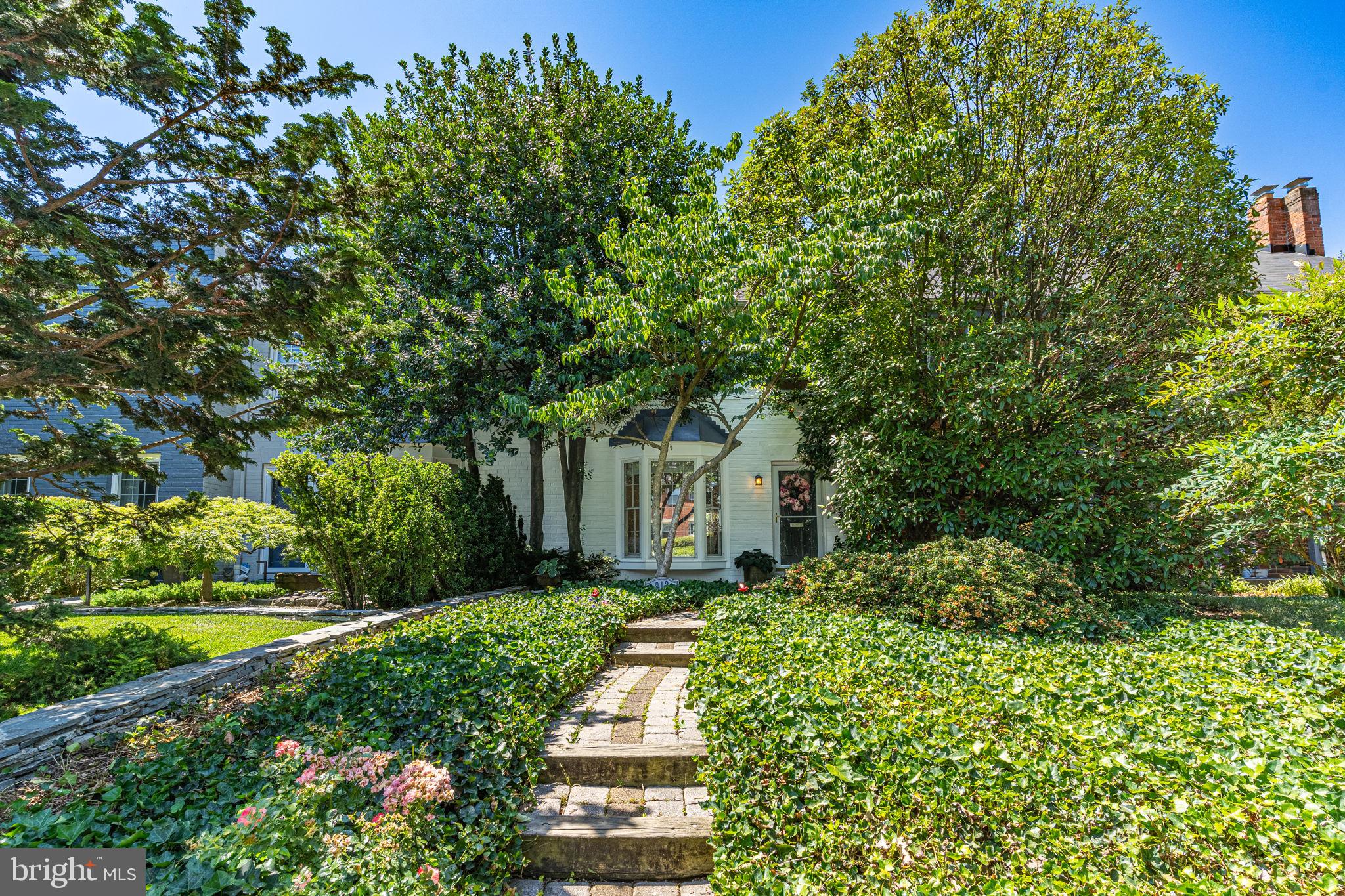 HUNTING CREEK - Residential Lease