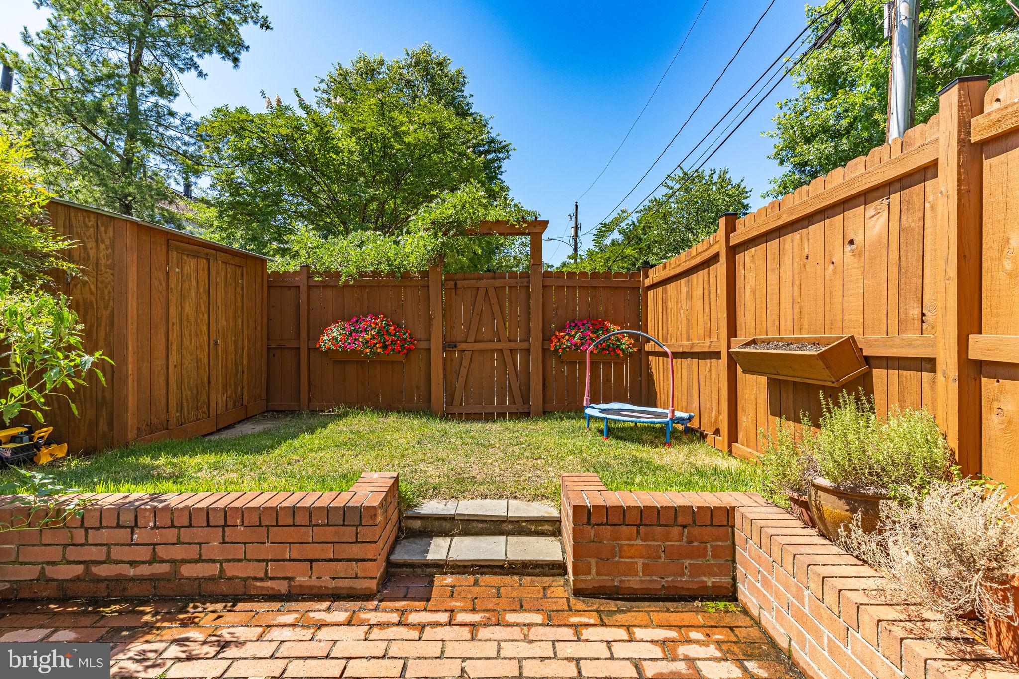 HUNTING CREEK - Residential Lease