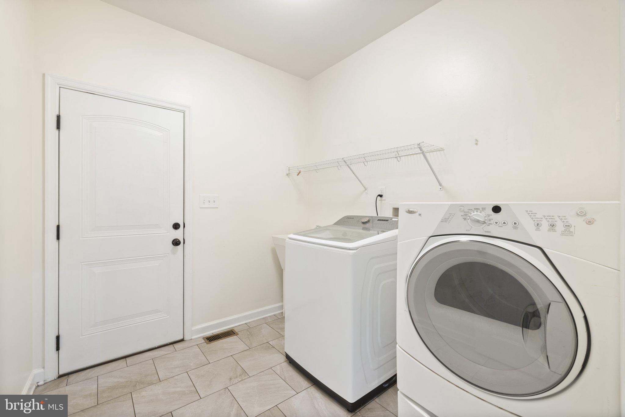 BRIDLE CREEK - Residential