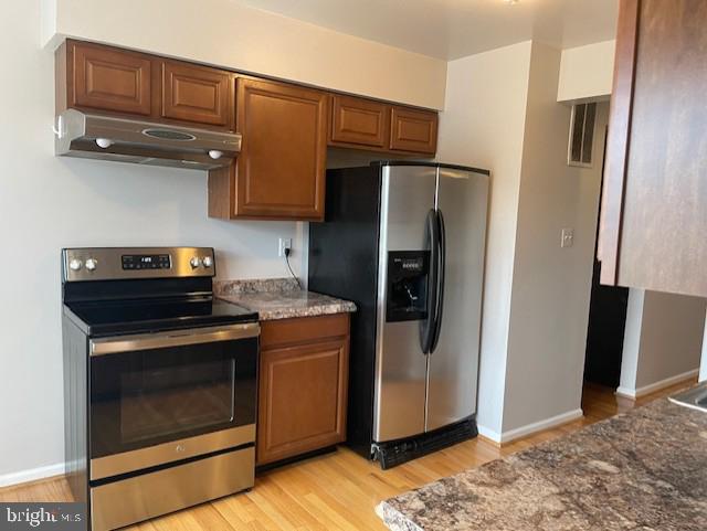 BURKE CENTRE - Residential Lease