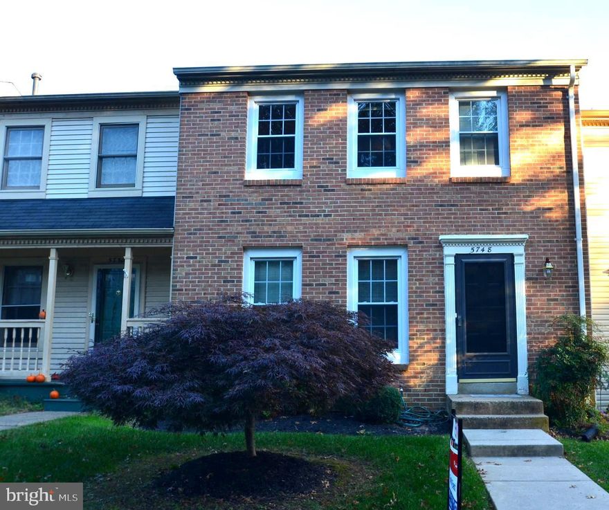 VERY SPACIOUS AND WELL MAINTAINED BURKE 3 bedroom townhouse with deck that overlooks Burke Lake and a field of green grass and lawn.  Large and sunny kitchen with breakfast nook, separate dining room and living room.  Three bedrooms and two baths upstairs including en-suite master bath.  Laundry on upper level.   Large recreation room in walk-out basement; CLOSE TO Fairfax County Parkway, RT 123, VRE,  Bus to Metro or Pentagon, shopping, Fairfax City - SUPER CONVENIENT! Finished walk-out basement, tons of basement storage. 2 reserved parking spots #48. Professionally managed. ASK AGENT ABOUT ANY PETS PRIOR TO APPLYING.   Strictly NO CATS. 1 SMALL  DOG  will be CONSIDERED.