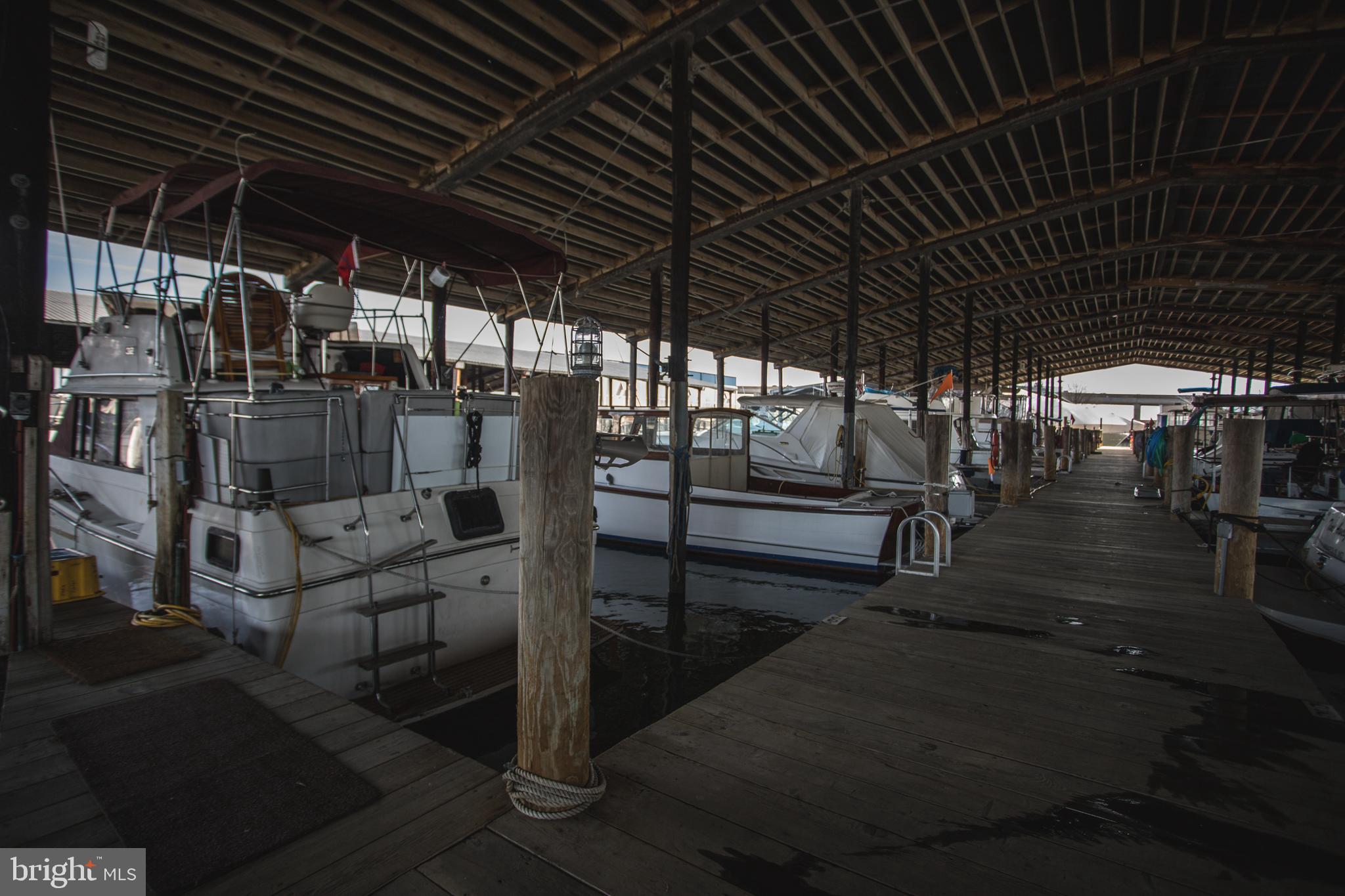 PINEY NARROWS - Residential