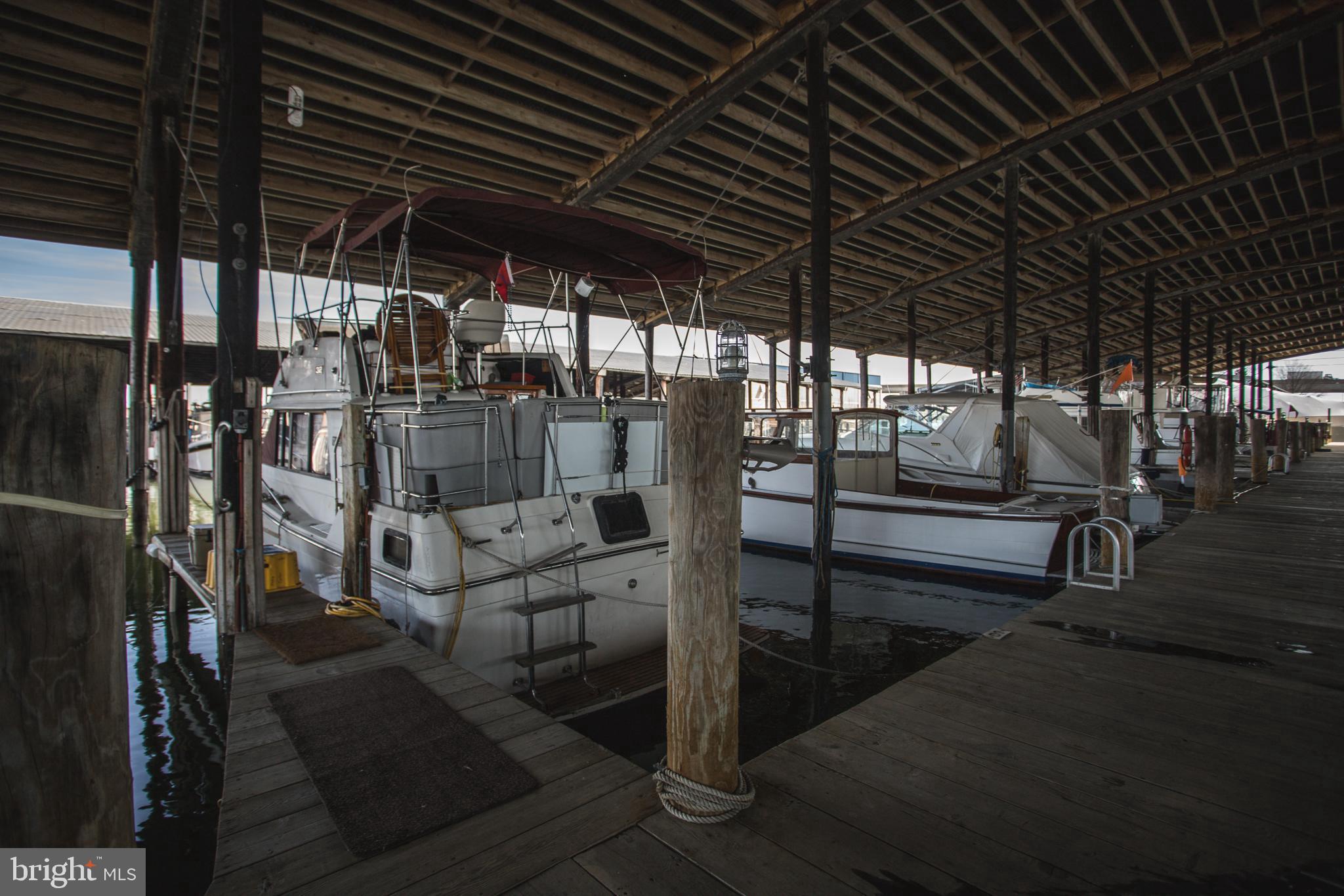 PINEY NARROWS - Residential