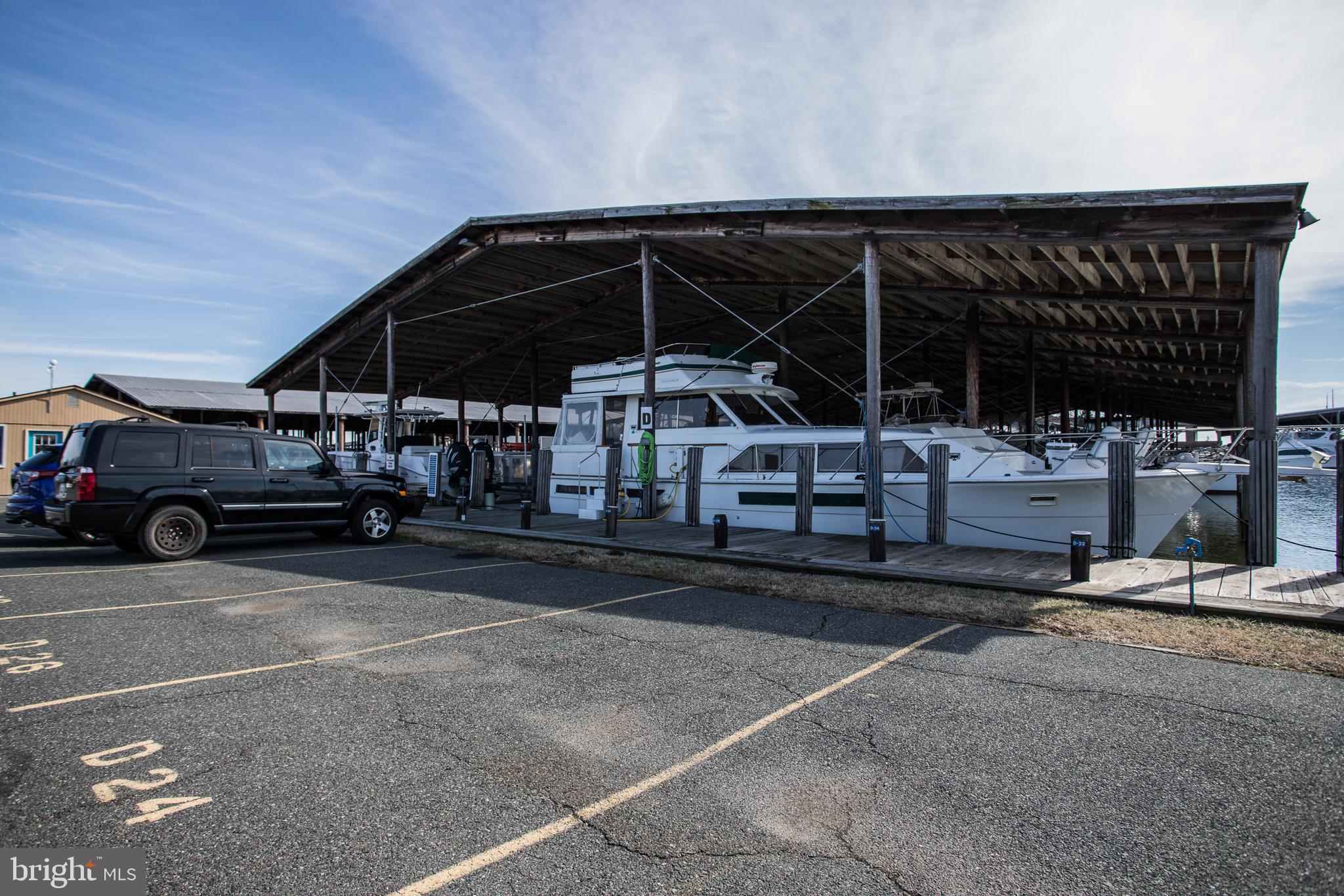 PINEY NARROWS - Residential