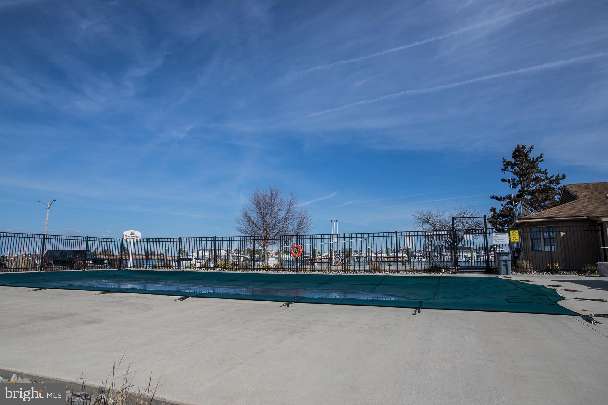 PINEY NARROWS - Residential