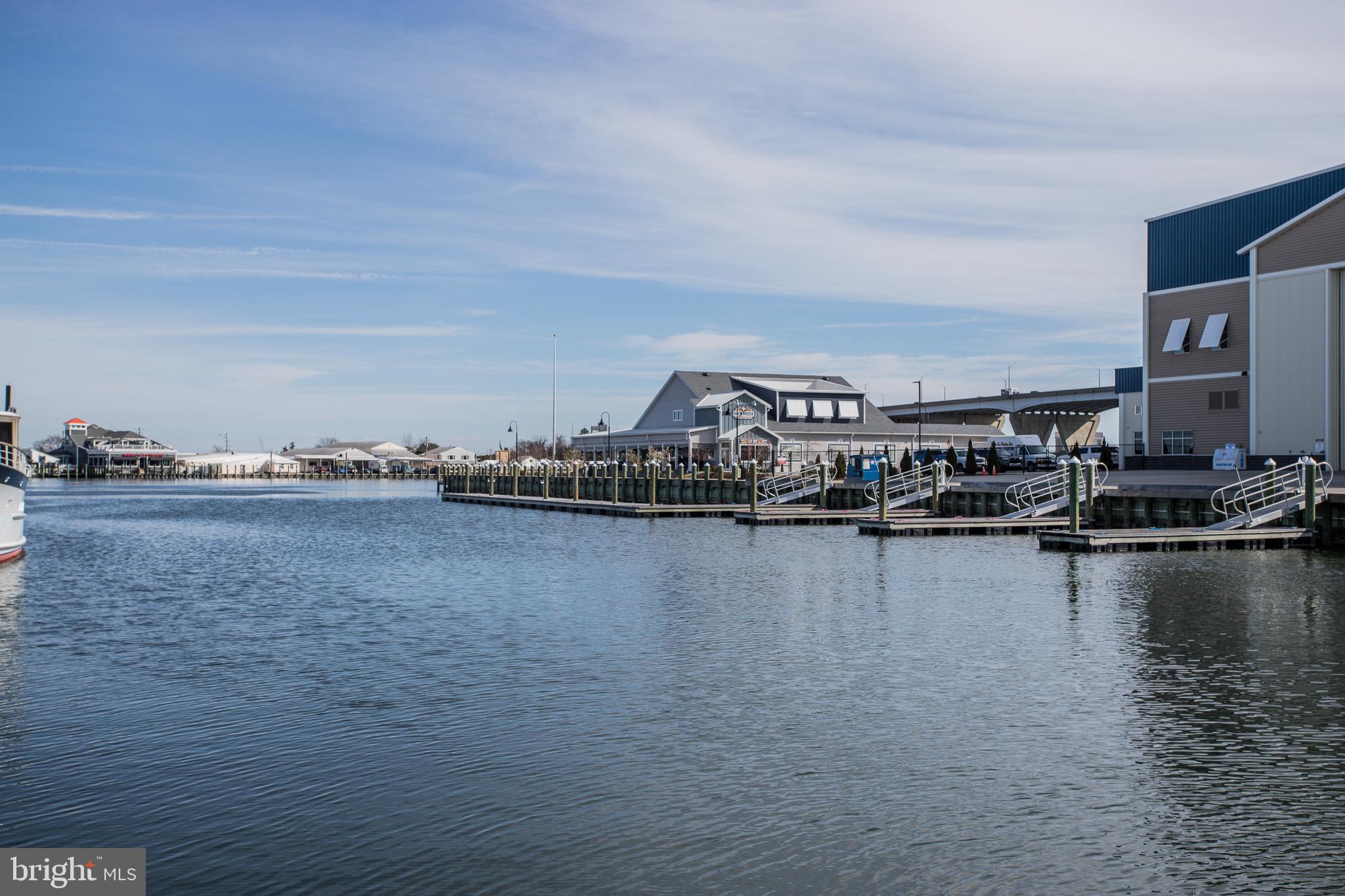 PINEY NARROWS - Residential