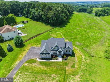 1605A OAKLAND ROAD FREELAND MD 21053