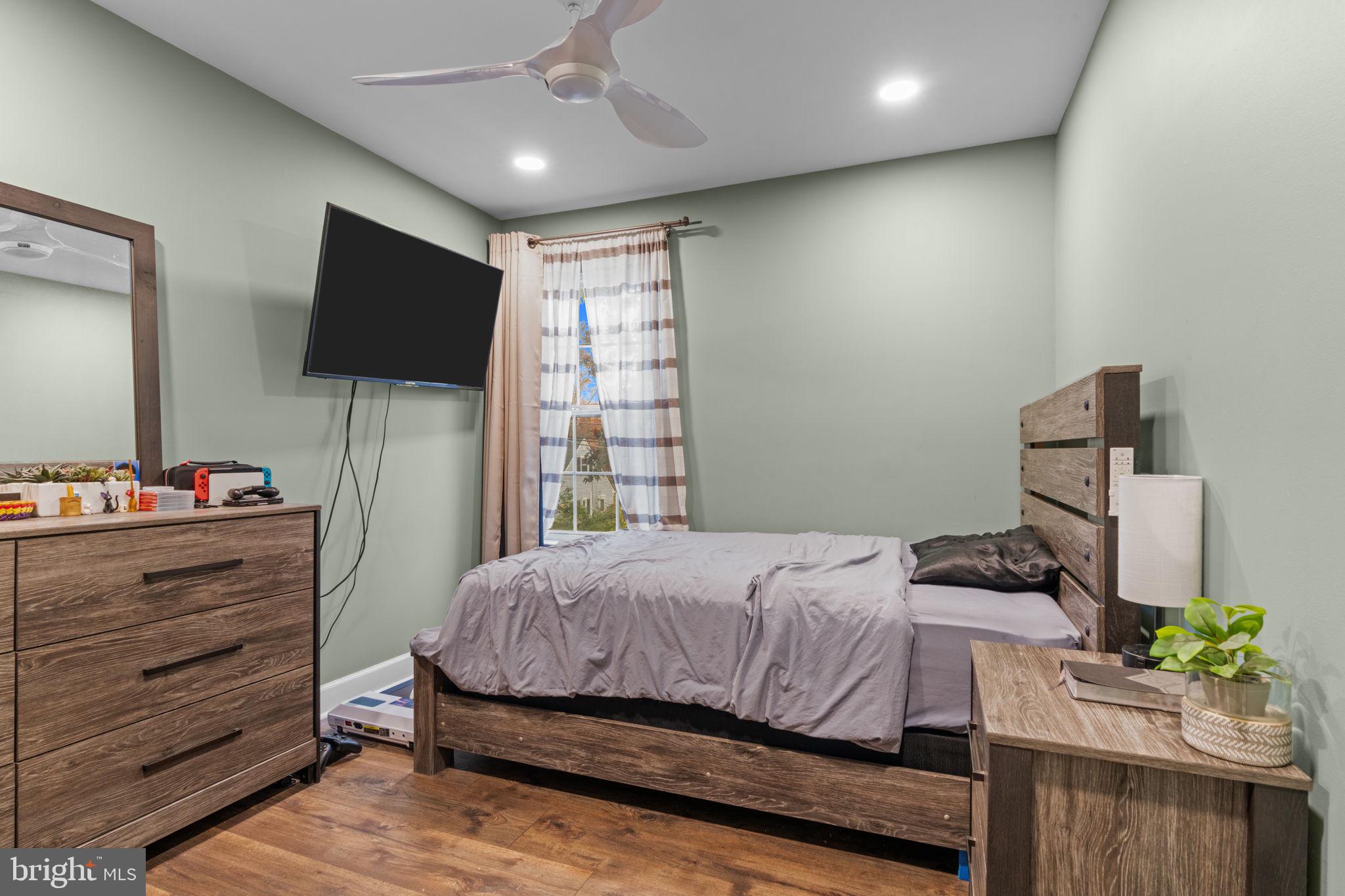 CAMBRIDGE ESTS - Residential