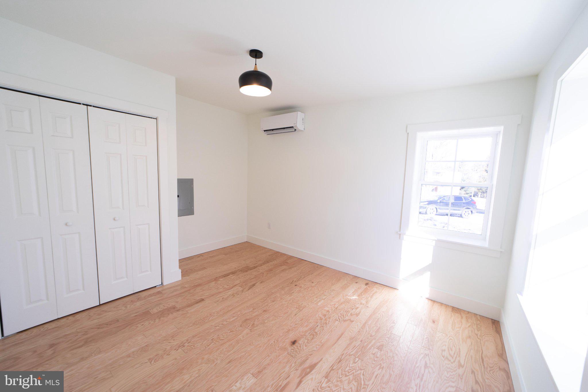 449 W KING STREET