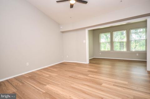 3313 WYNDHAM CIRCLE 4209 ALEXANDRIA VA 22302
