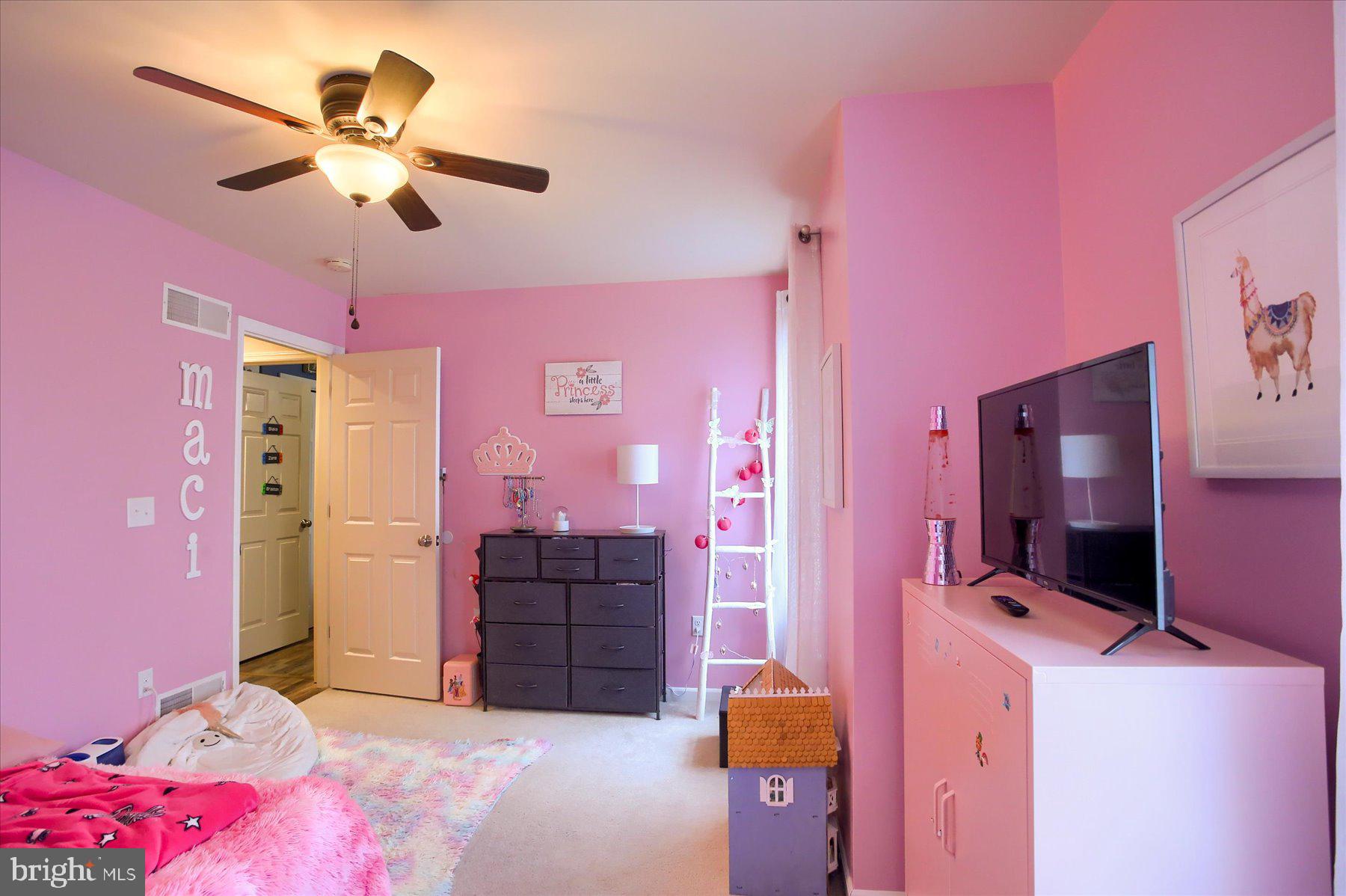 WHITETAIL CROSSING - Residential