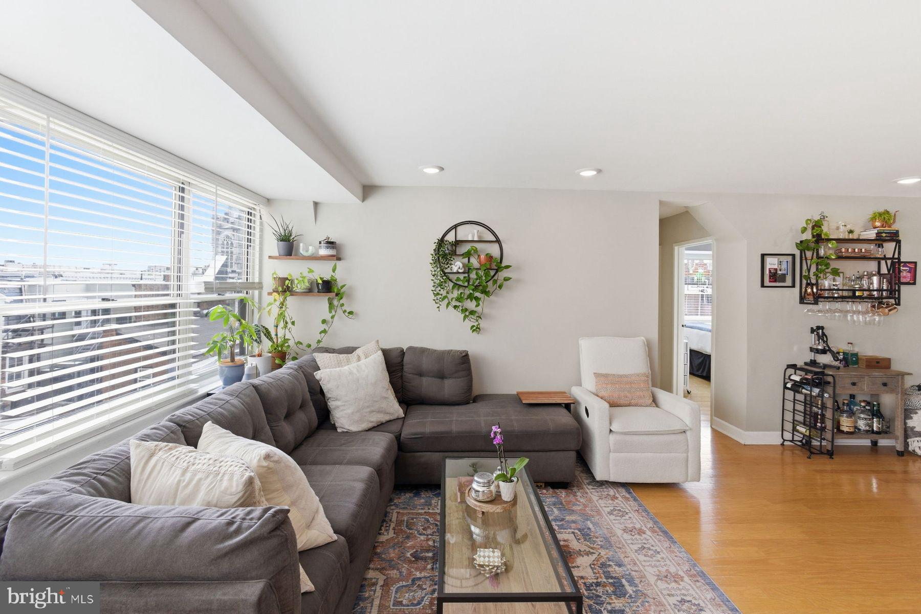 RITTENHOUSE SQUARE - Residential