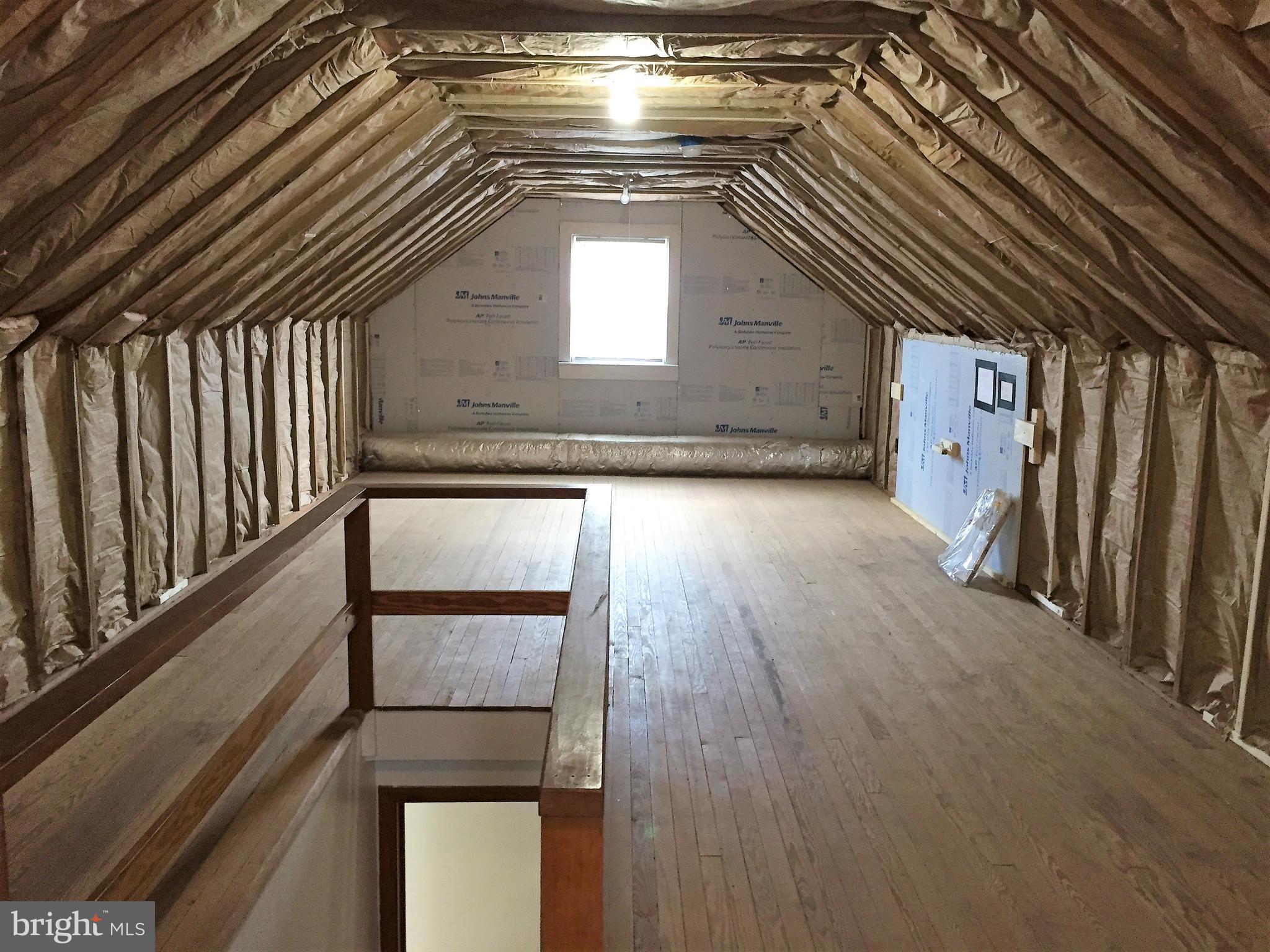 PERRY HALL - Residential Lease