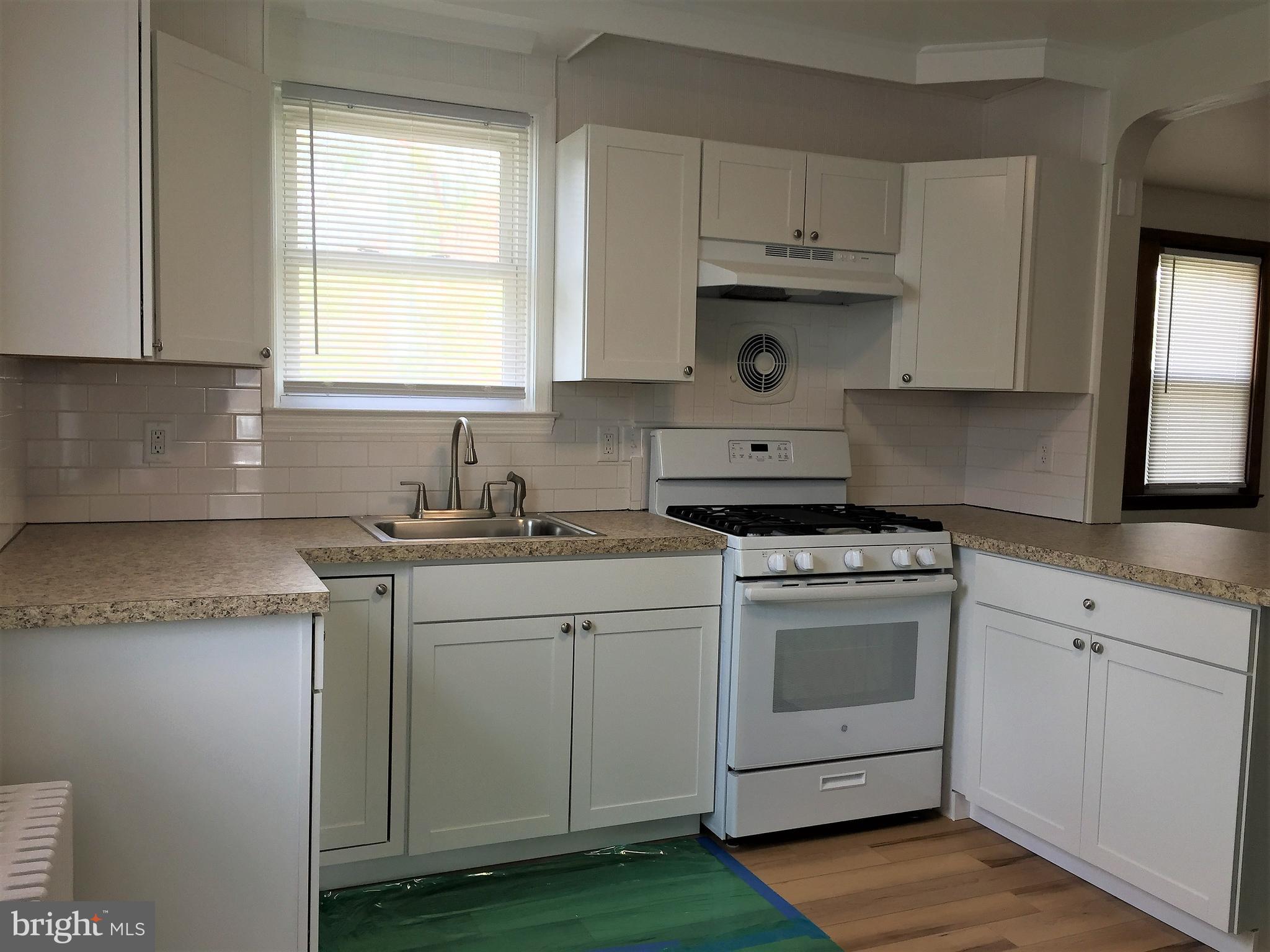 PERRY HALL - Residential Lease