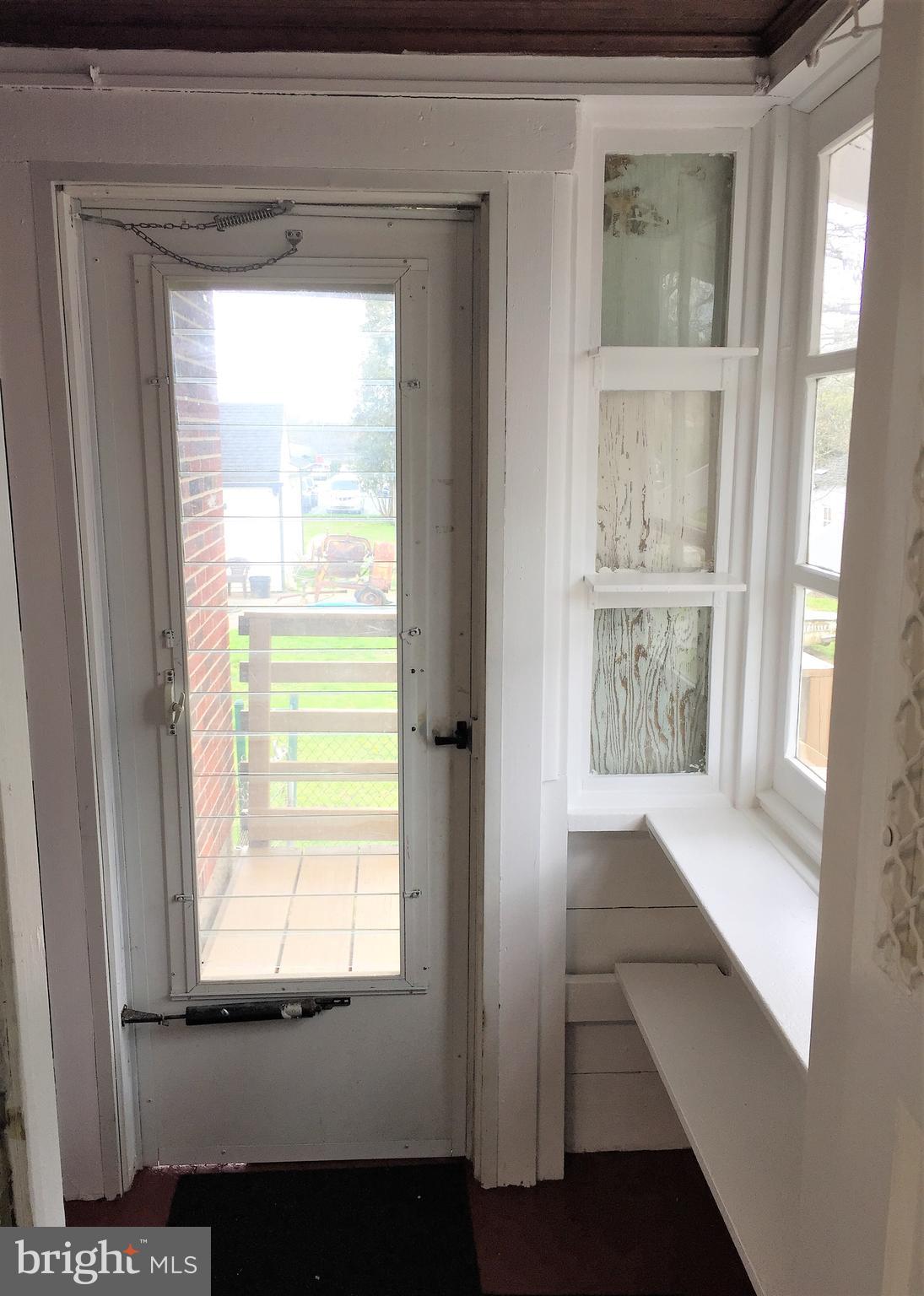 PERRY HALL - Residential Lease