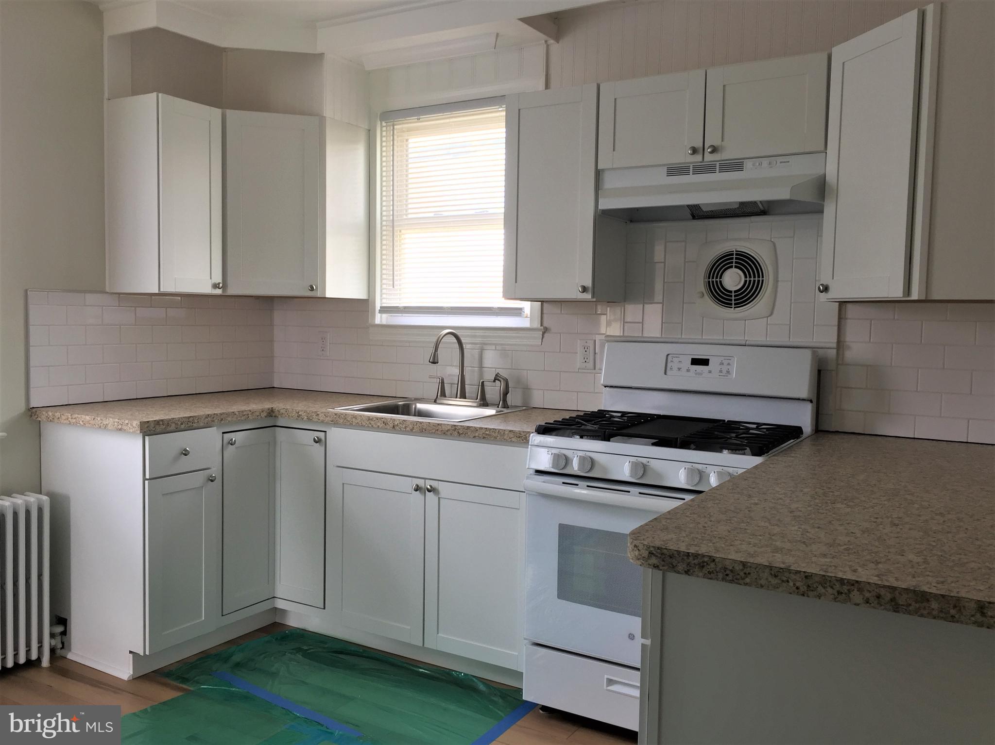 PERRY HALL - Residential Lease