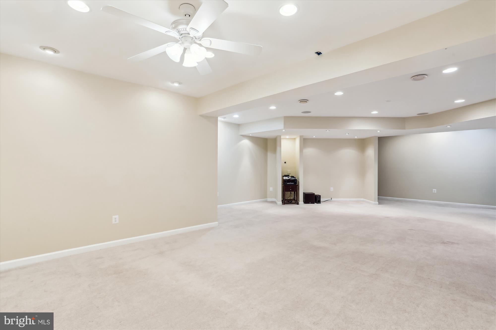 VILLAGES OF URBANA - Residential