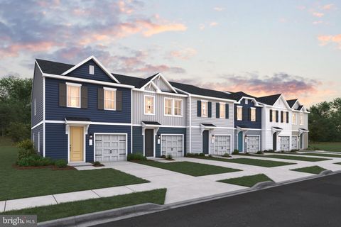 229 CLEMENT LOOP SALISBURY MD 21804